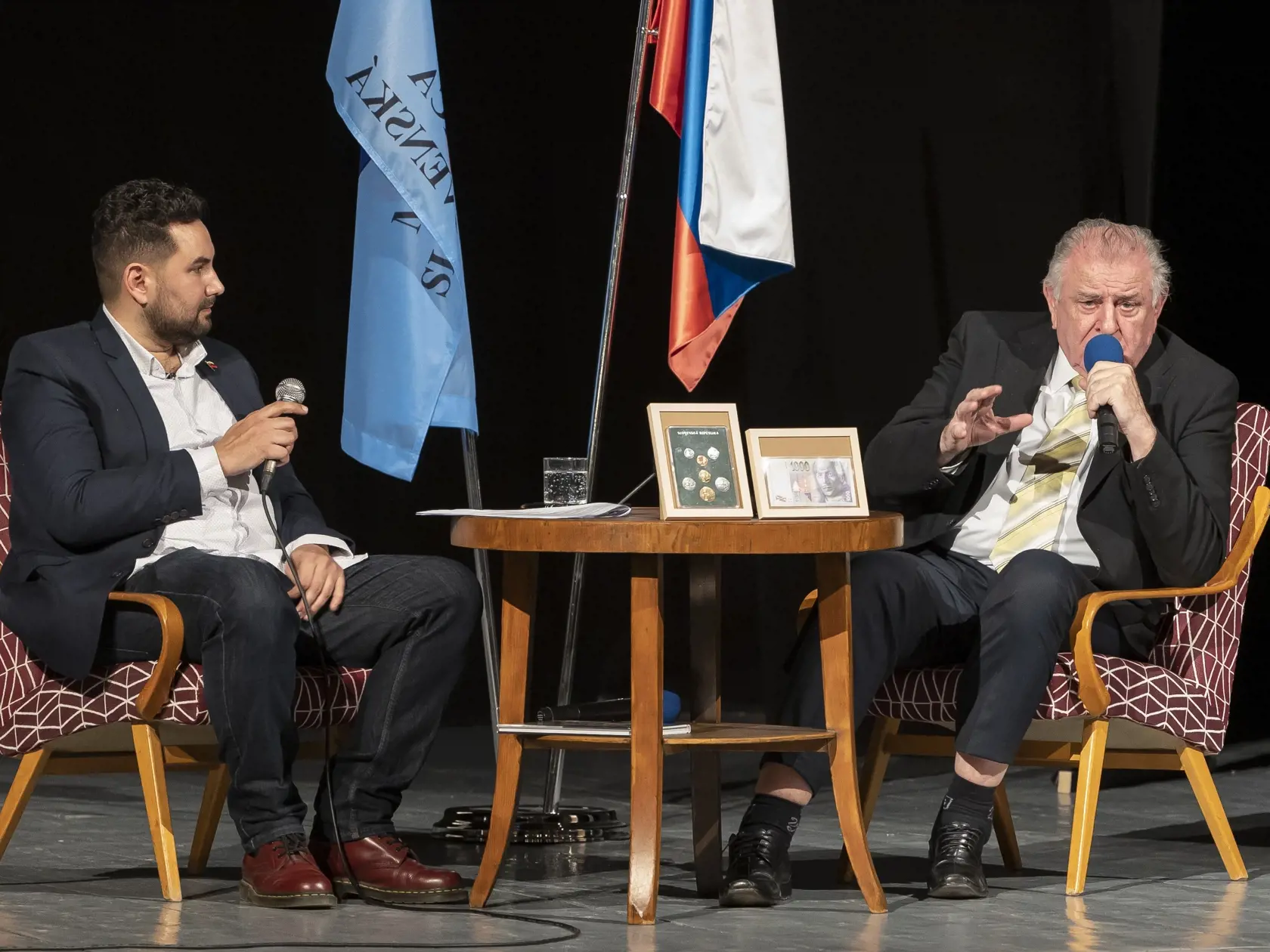 Z archívu: Vladimír Mečiar prijal pozvanie Matice Slovenskej na stretnutie v Novom Meste nad Váhom pri príležitosti 30. výročia samostatnosti Slovenskej republiky.