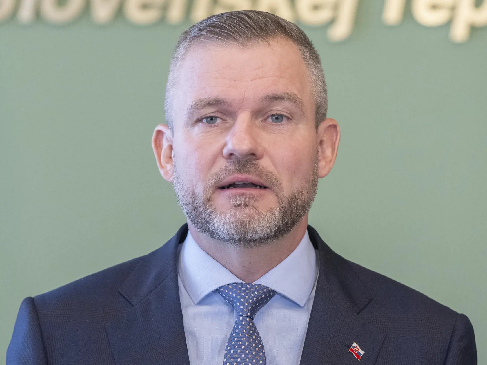 Na snímke novozvolený predseda NR SR Peter Pellegrini (Hlas-SD) počas tlačovej konferencie na tému Parlament stojí pred novými výzvami 26. októbra 2023 v Bratislave.
