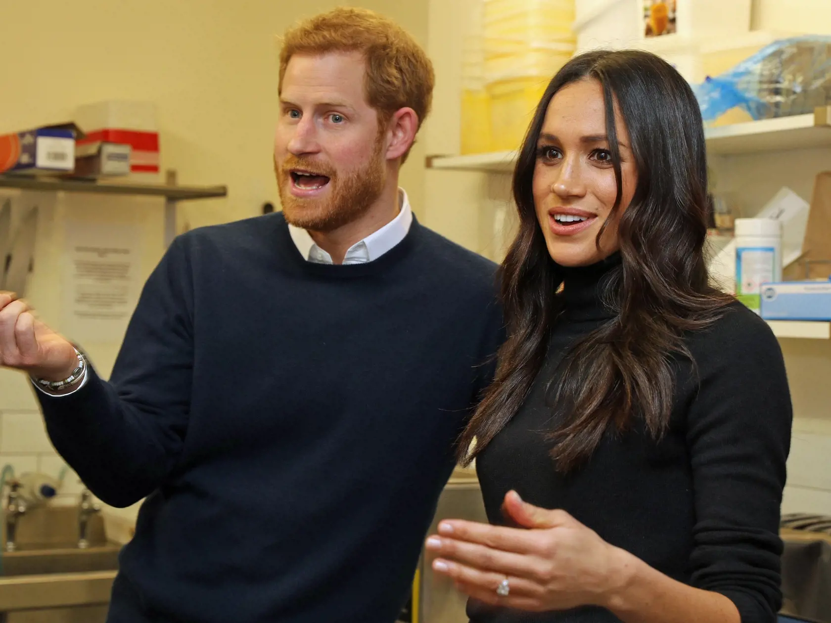 Princ Harry a jeho snúbenica Meghan Markle.