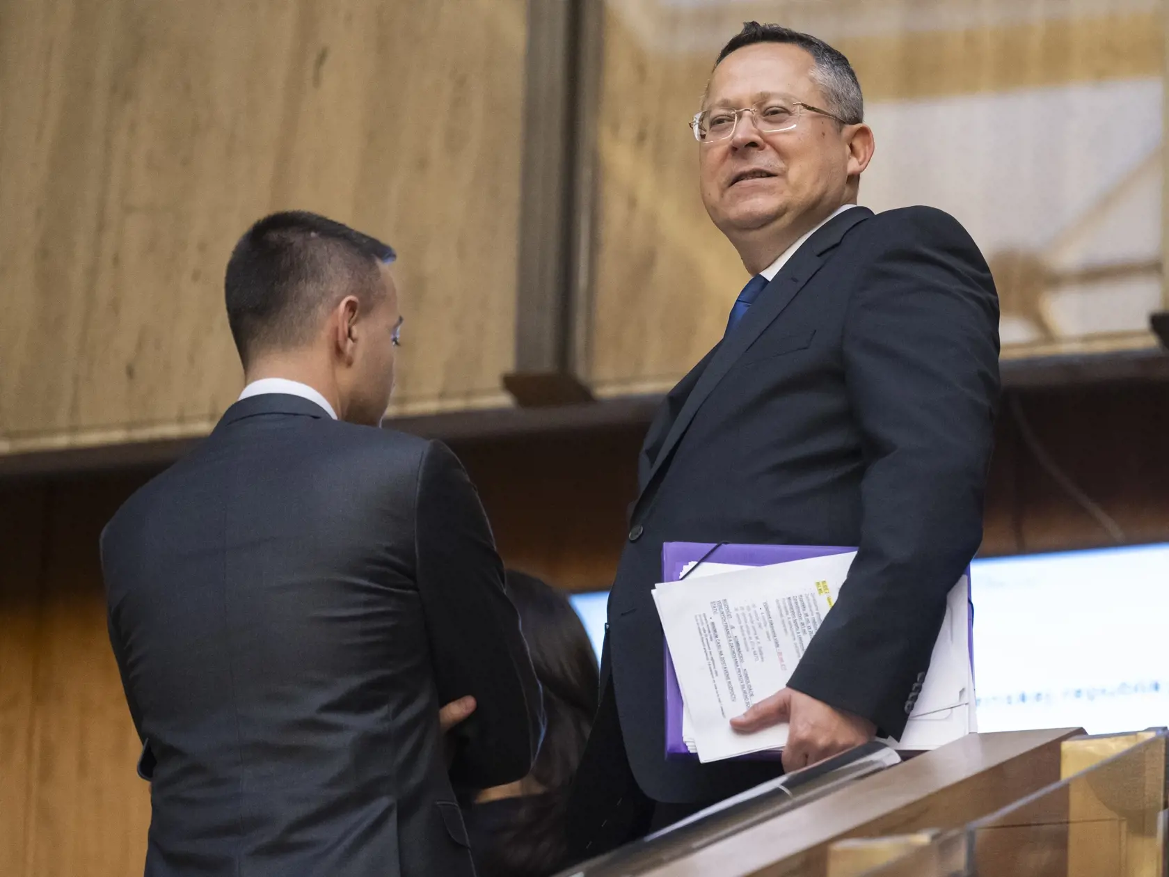 Tiež aj návrh na odvolanie a vymenovanie členov Rady banky a členov Dozornej rady Exportno-importnej banky Slovenskej republiky.