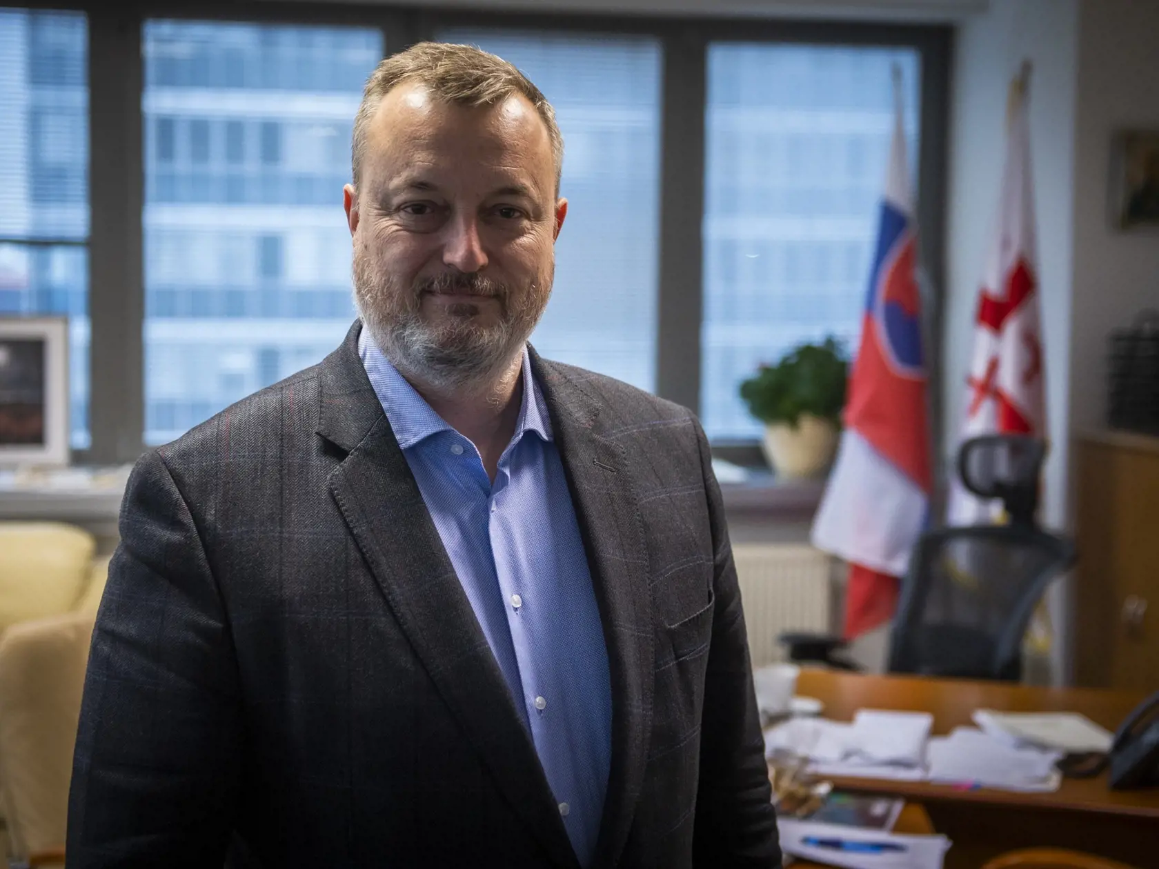 Minister práce Milan Krajniak musel zrušiť svoj program, dostal totiž covid.