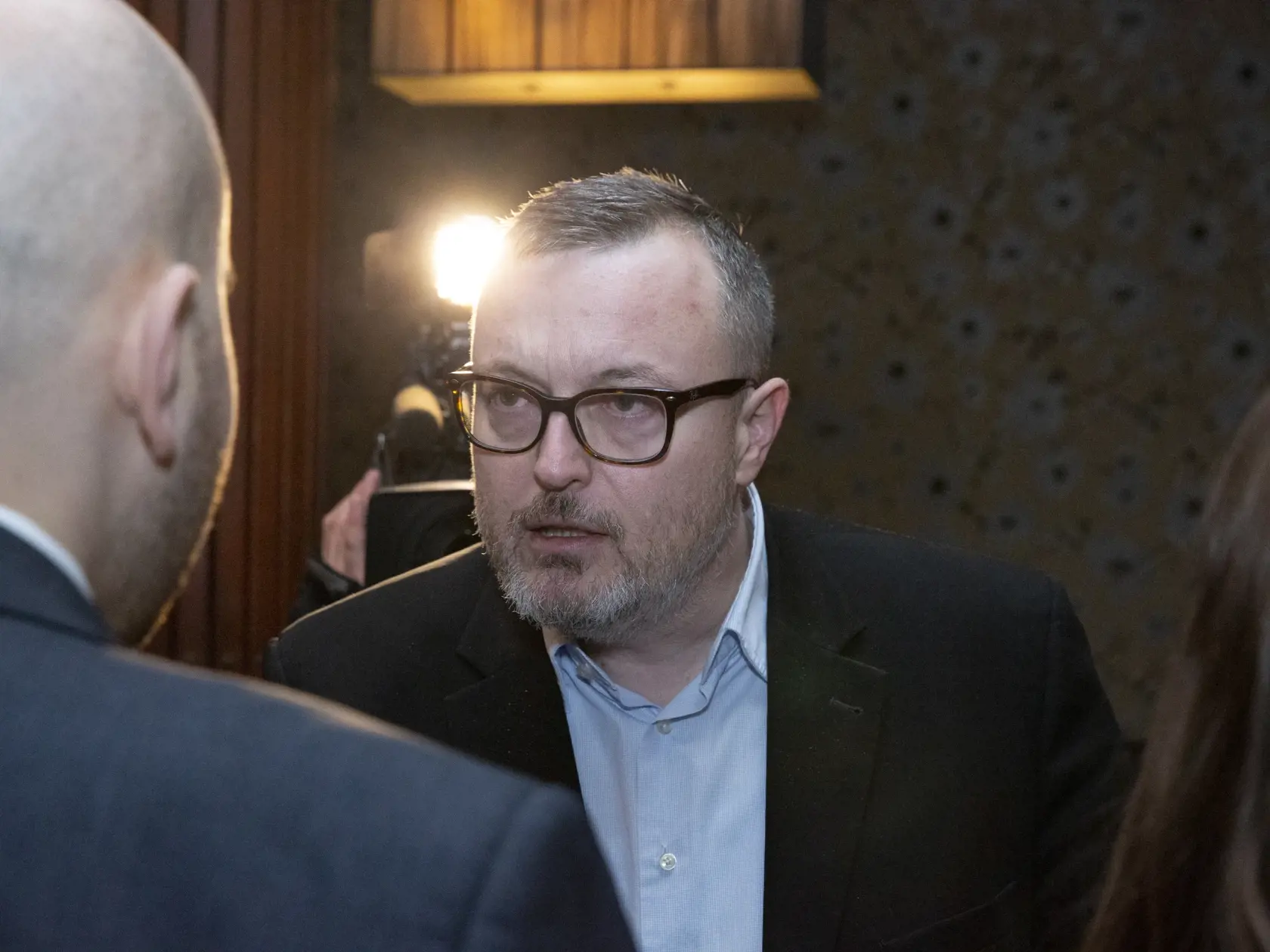 Aktuálne informoval o pozitivite na koronavírus aj minister práce, sociálnych vecí a rodiny Milan Krajniak (Sme rodina).