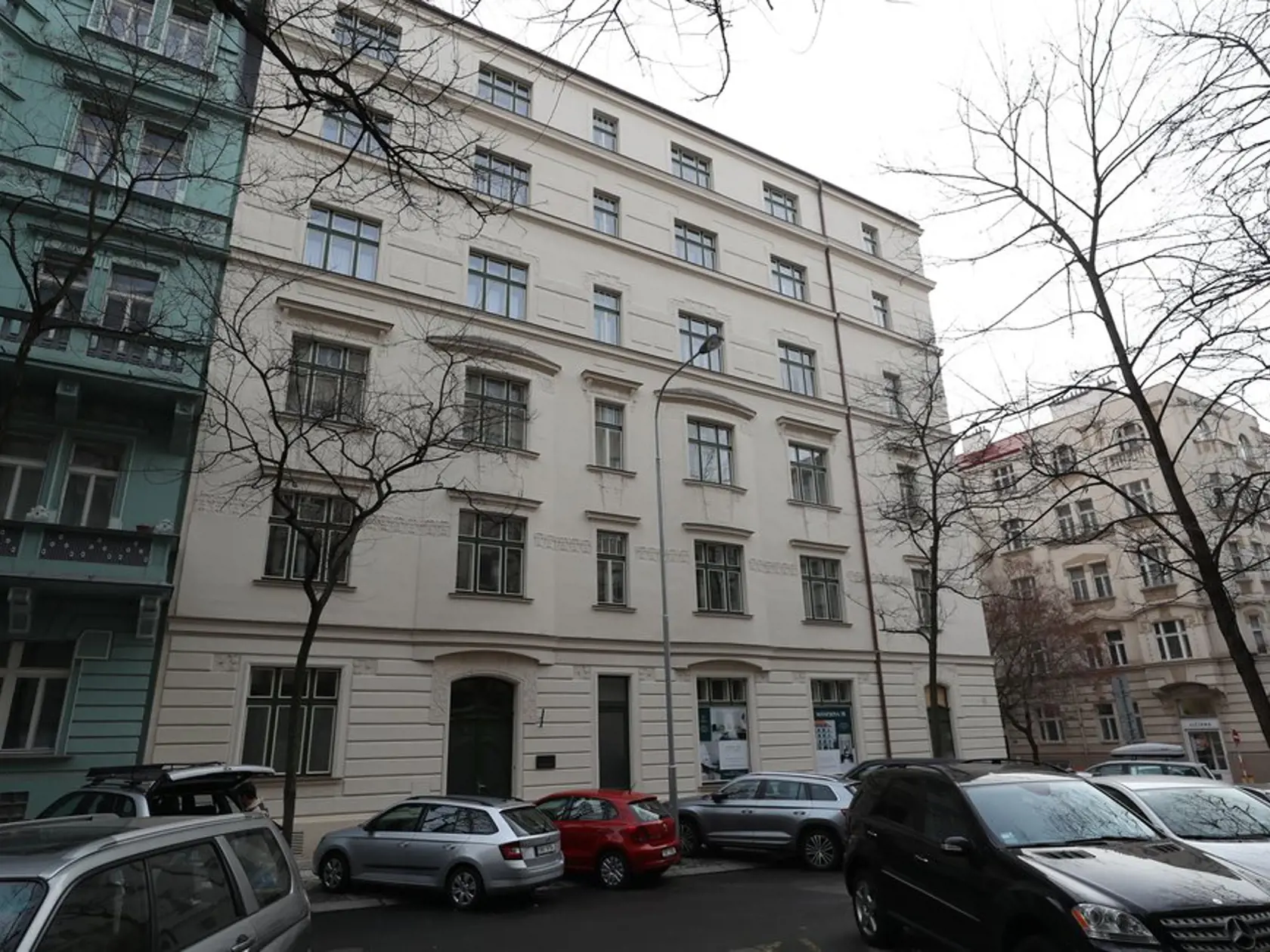 Havlová si v tejto tejto budove kúpila luxusný byt.