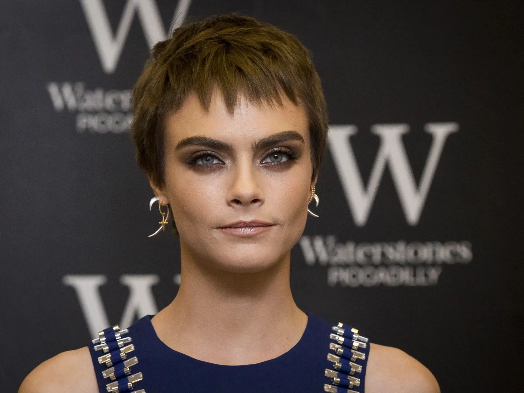 Modelka a herečka Cara Delevingne: slávna milenka Winstona Churchilla Doris Castlerosse bola jej pratetou.