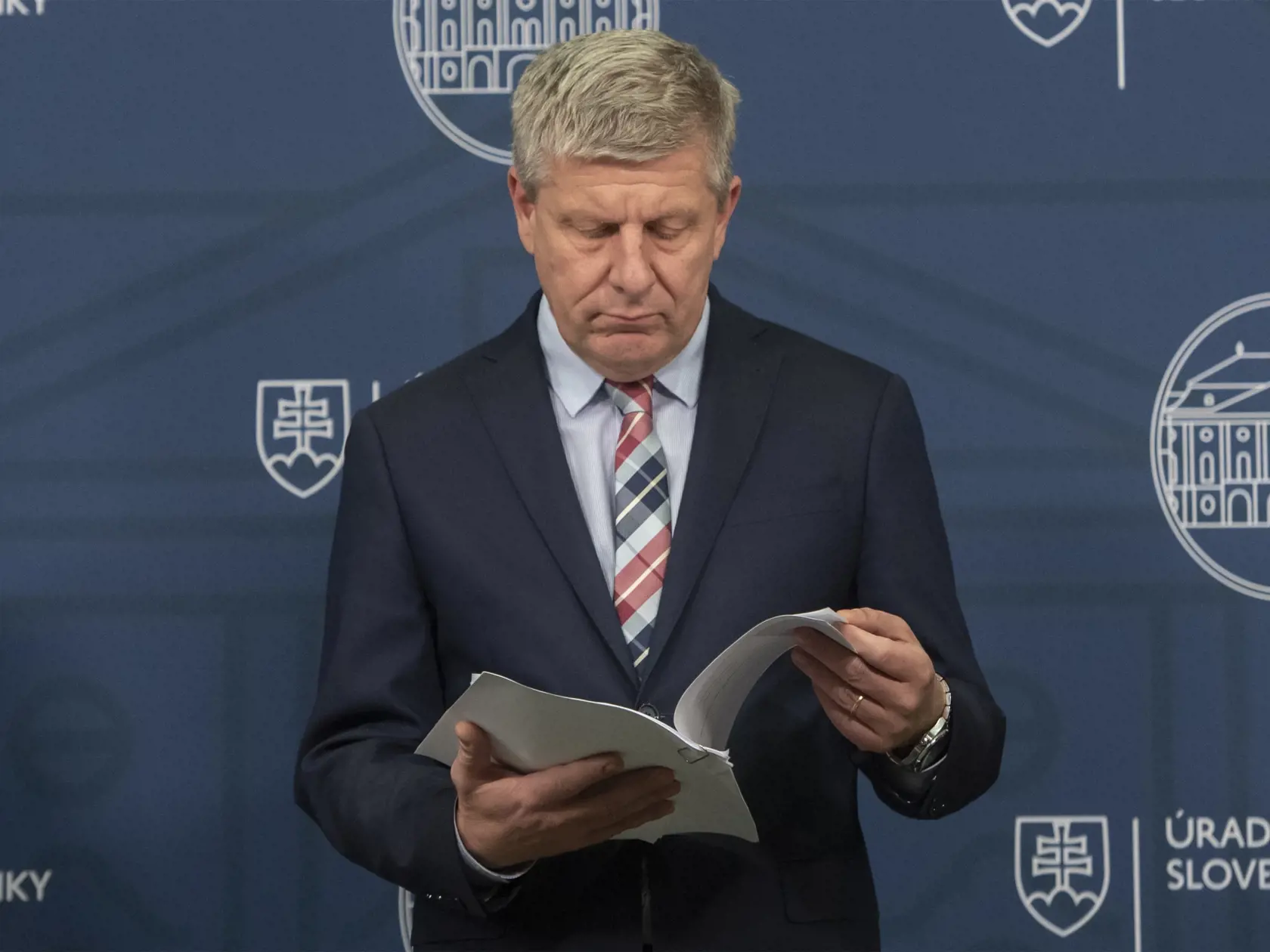 Na snímke minister zdravotníctva SR Vladimír Lengvarský (nominant OĽANO) počas tlačovej konferencie po zasadnutí Ústredného krízového štábu (ÚKŠ) na Úrade vlády SR 23. novembra 2022 v Bratislave.