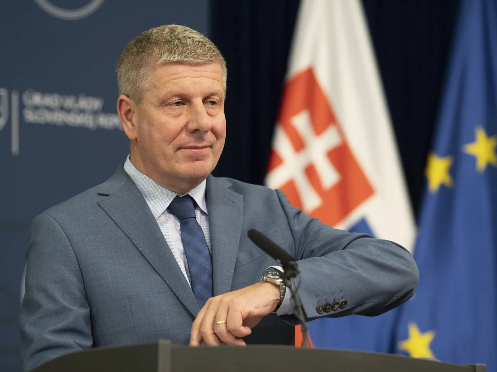 Na snímke minister zdravotníctva SR Vladimír Lengvarský počas tlačovej konferencie k vyhláseniu výzvy z Plánu obnovy a odolnosti SR na rekonštrukciu nemocníc  8. novembra 2022 v Bratislave.