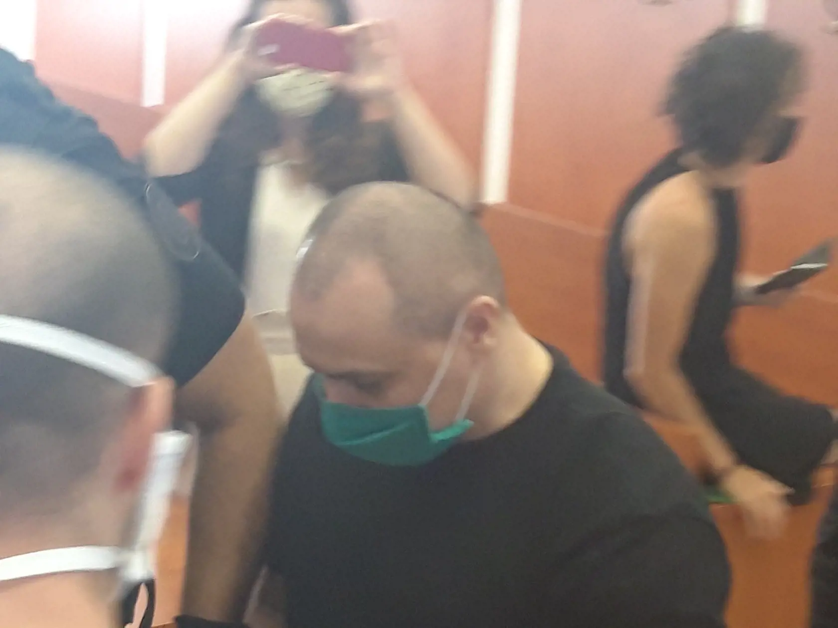 Obžalovaný Tomáš Szabó pri príchode do pojednávacej miestnosti v prípade vraždy Jána Kuciaka a Martiny Kušnírovej.