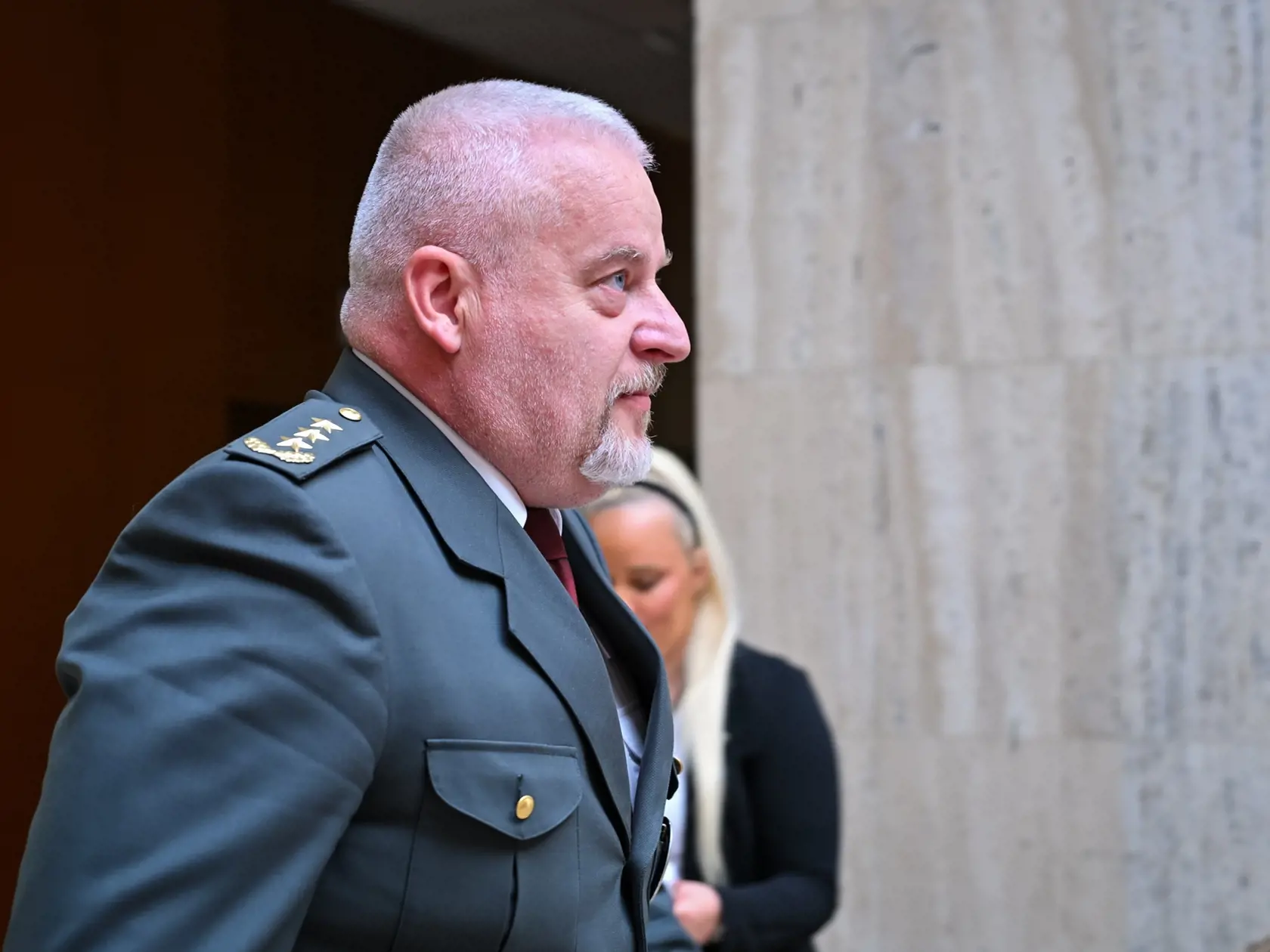 Na snímke prezident Policajného zboru (PZ) SR Ľubomír Solák počas príchodu na zasadnutie Bezpečnostnej rady (BR) SR 5. júna 2024 v Bratislave.