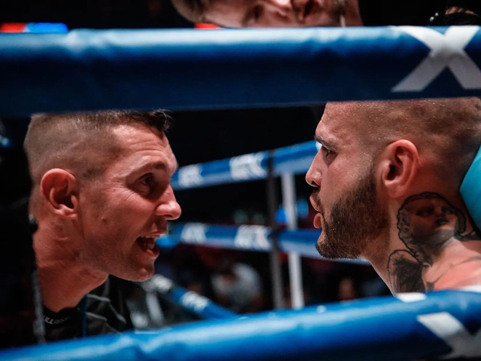 Česko-slovenský boxerský súboj raperov dopadol napokon lepšie pre Marpa, ktorý vyhral súboj na body. Po zápase však v útrobách pražskej O2 Areny prišla nečakaná bodka od Rytmusa.