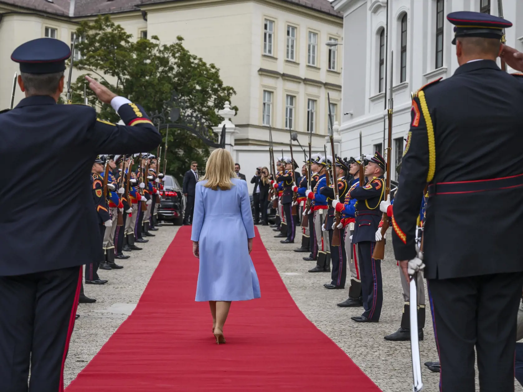 Na snímke prezidentka SR Zuzana Čaputová počas záverečnej prehliadky Čestnej stráže v Prezidentskej záhrade v Bratislave 14. júna 2024. FOTO TASR - Jaroslav Novák