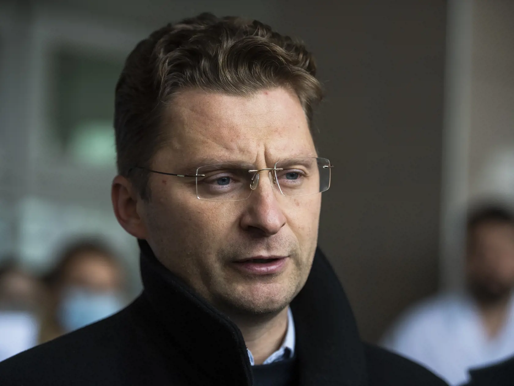 Na snímke predseda Lekárskeho odborového združenia (LOZ) Peter Visolajský počas tlačovej konferencie: Reakcia LOZ na stredajšiu ponuku Igora Matoviča v Bratislave 24. novembra 2022. FOTO TASR - Jaroslav Novák