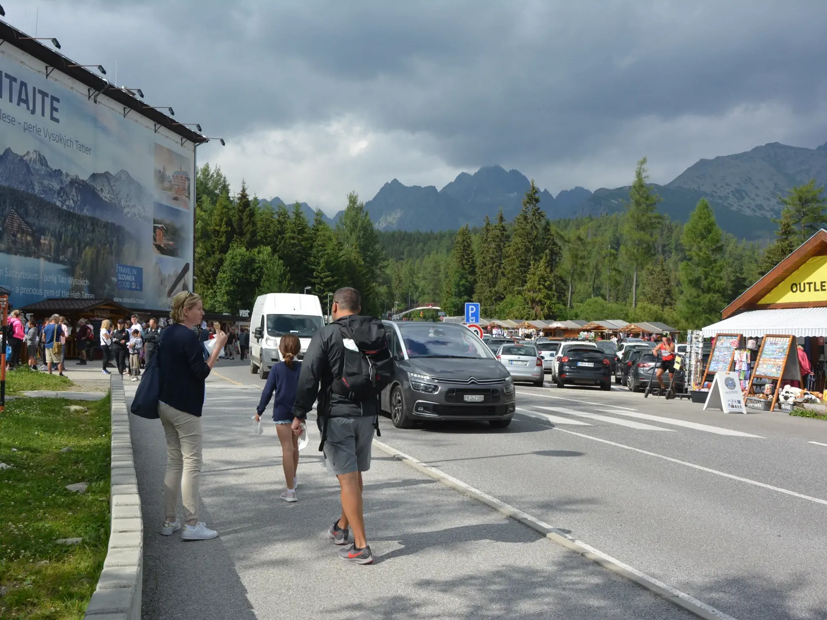 Cesta ku skokanským mostíkom na Štrbskom Plese.