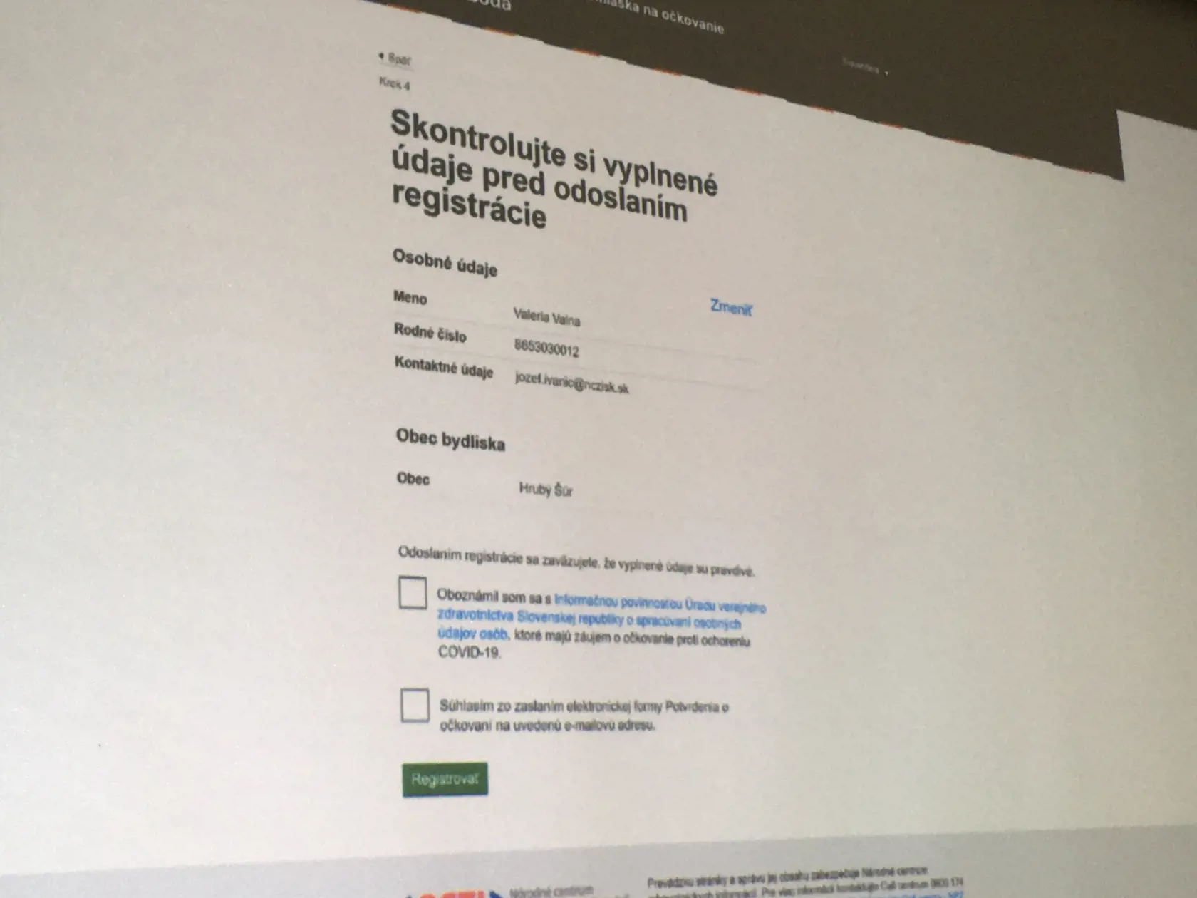 Po overení SMS aj emailom si skontrolujete vyplnené údaje a zakliknete informované súhlasy.