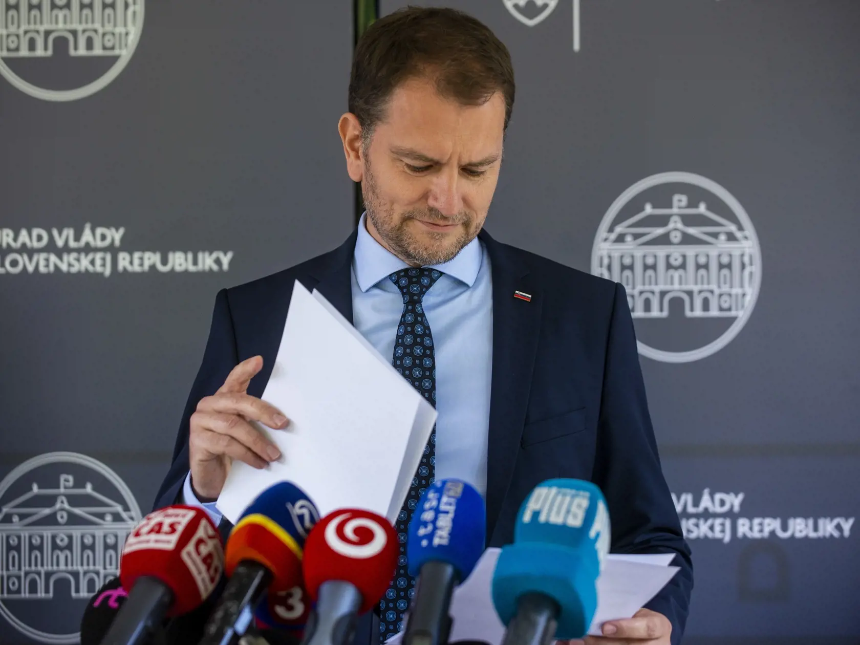 Na snímke predseda vlády SR Igor Matovič počas tlačovej konferencie ohľadne svojej   diplomovej práce 22. júla 2020 v Bratislave. FOTO TASR - Jakub Kotian