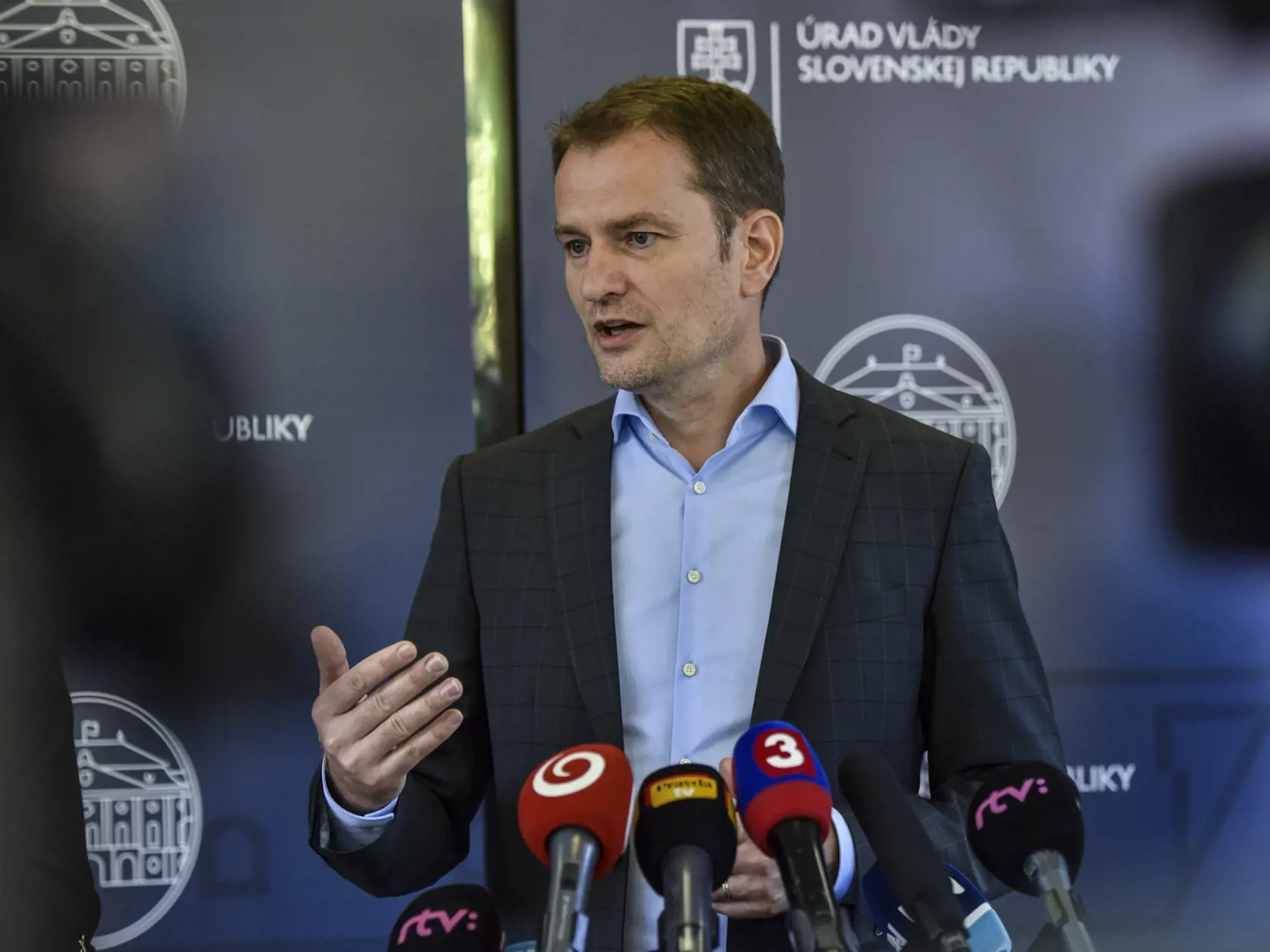 Na snímke predseda vlády SR Igor Matovič (OĽaNO) počas tlačovej konferencie po rokovaní konzília odborníkov na Úrade vlády 13. júla 20202 v Bratislave. Slovensko nemusí nateraz pristupovať k celoplošným opatreniam pre zamedzenie šíreniu nového koronavírusu. FOTO TASR - Pavol Zachar