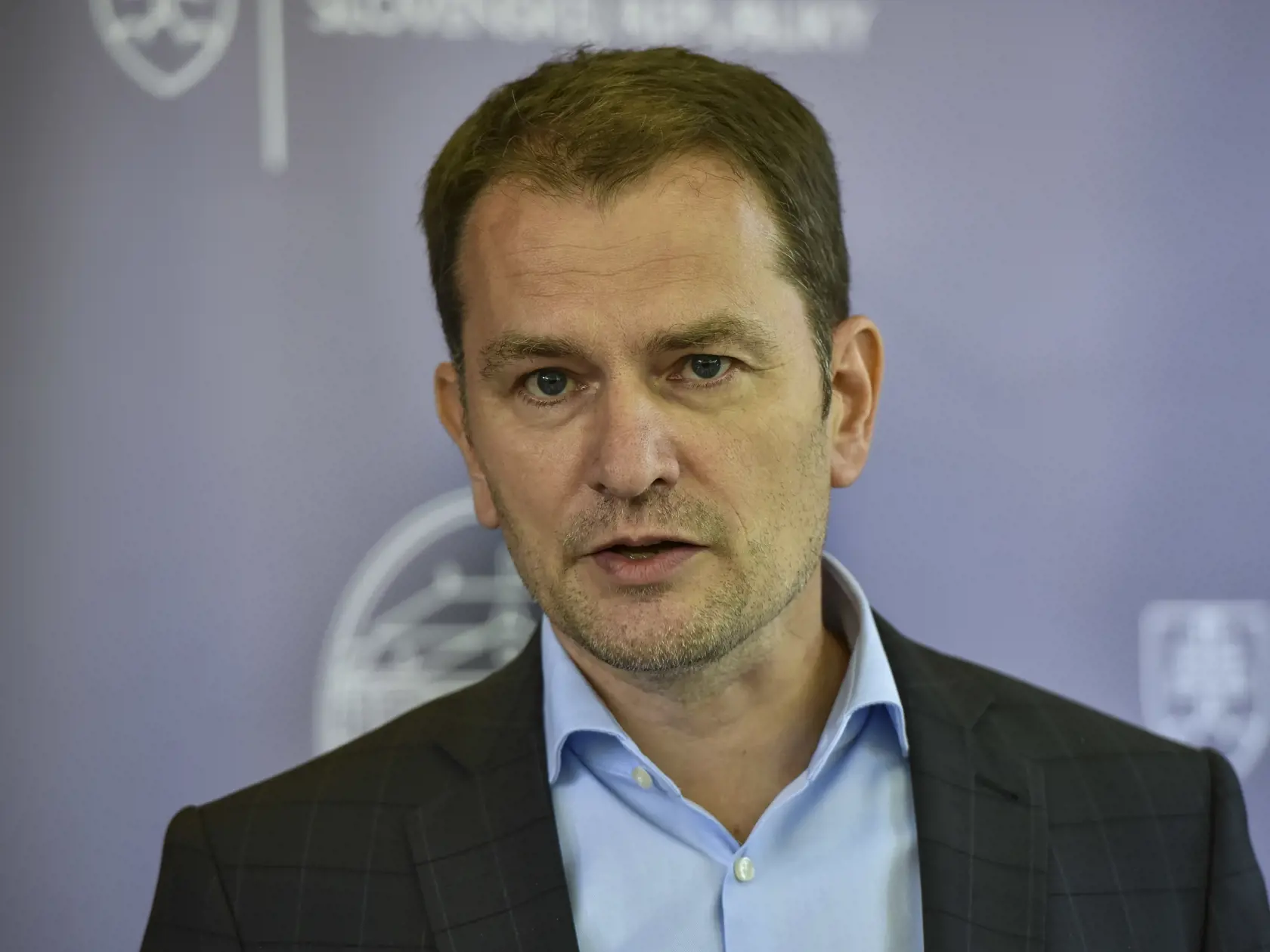Na snímke predseda vlády SR Igor Matovič (OĽaNO) počas tlačovej konferencie po rokovaní konzília odborníkov na Úrade vlády 13. júla 20202 v Bratislave. Slovensko nemusí nateraz pristupovať k celoplošným opatreniam pre zamedzenie šíreniu nového koronavírusu. FOTO TASR - Pavol Zachar