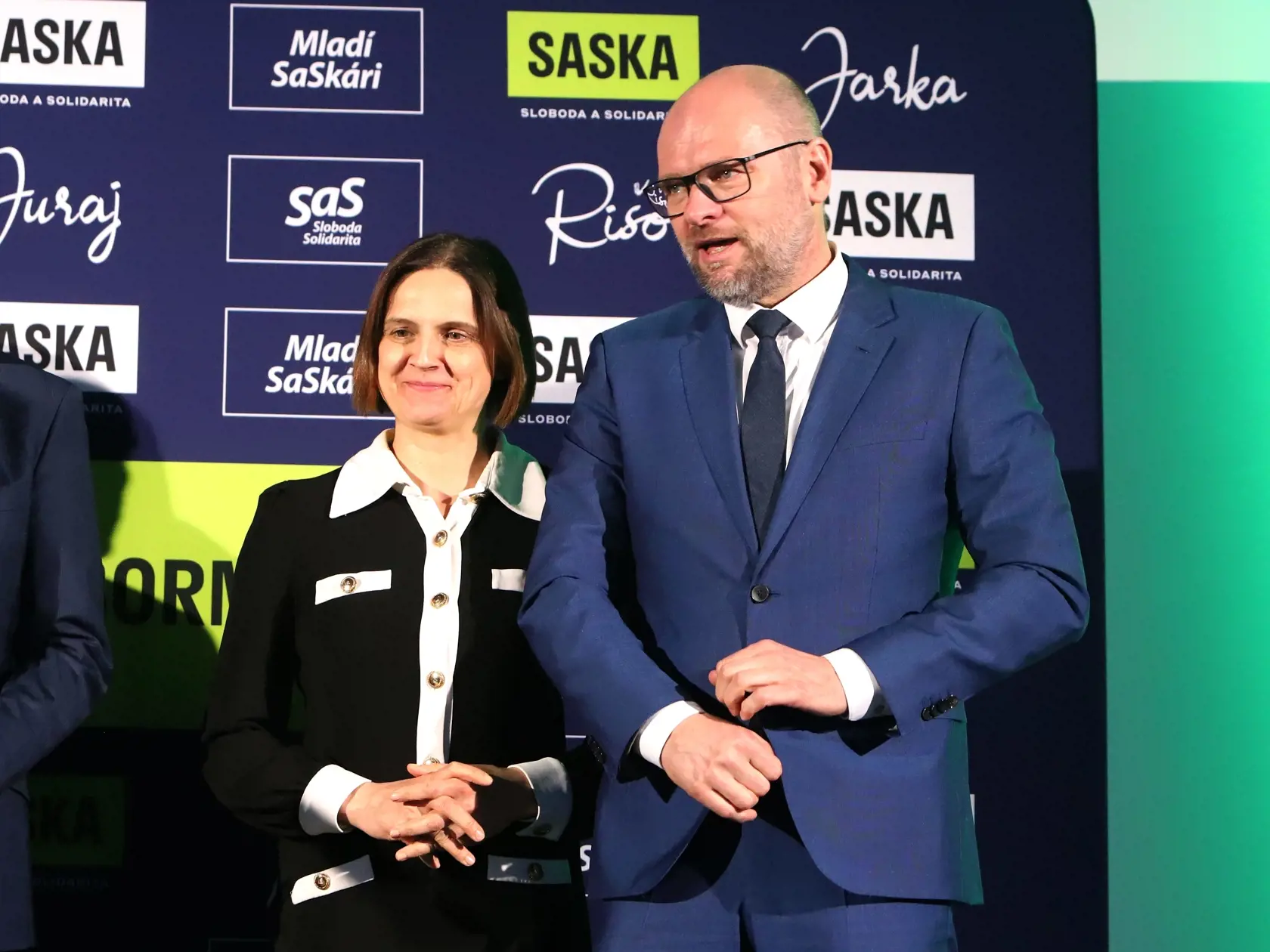 Na snímke Mária Kolíková (SaS) a predseda strany Sloboda a solidarita (SaS) Richard Sulík počas tlačovej konferencie po Kongrese strany Sloboda a Solidarita (SaS) v hoteli Družba v Demänovskej Doline, v okrese Liptovský Mikuláš 22. apríla 2023.