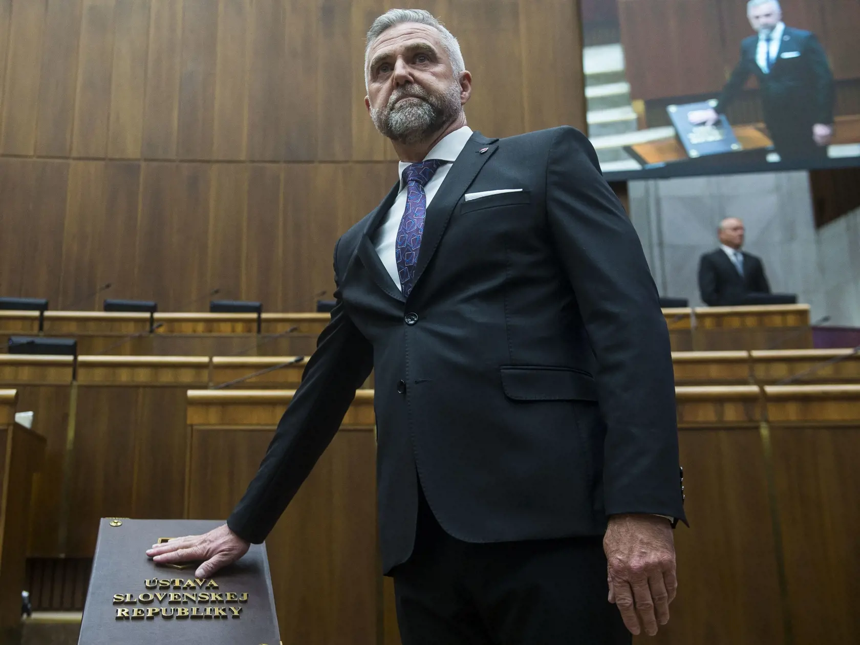 Na snímke Tibor Gašpar (Smer-SD) skladá poslanecký sľub počas ustanovujúcej schôdze Národnej rady Slovenskej republiky (NR SR) IX. volebného obdobia 25. októbra 2023 v Bratislave.