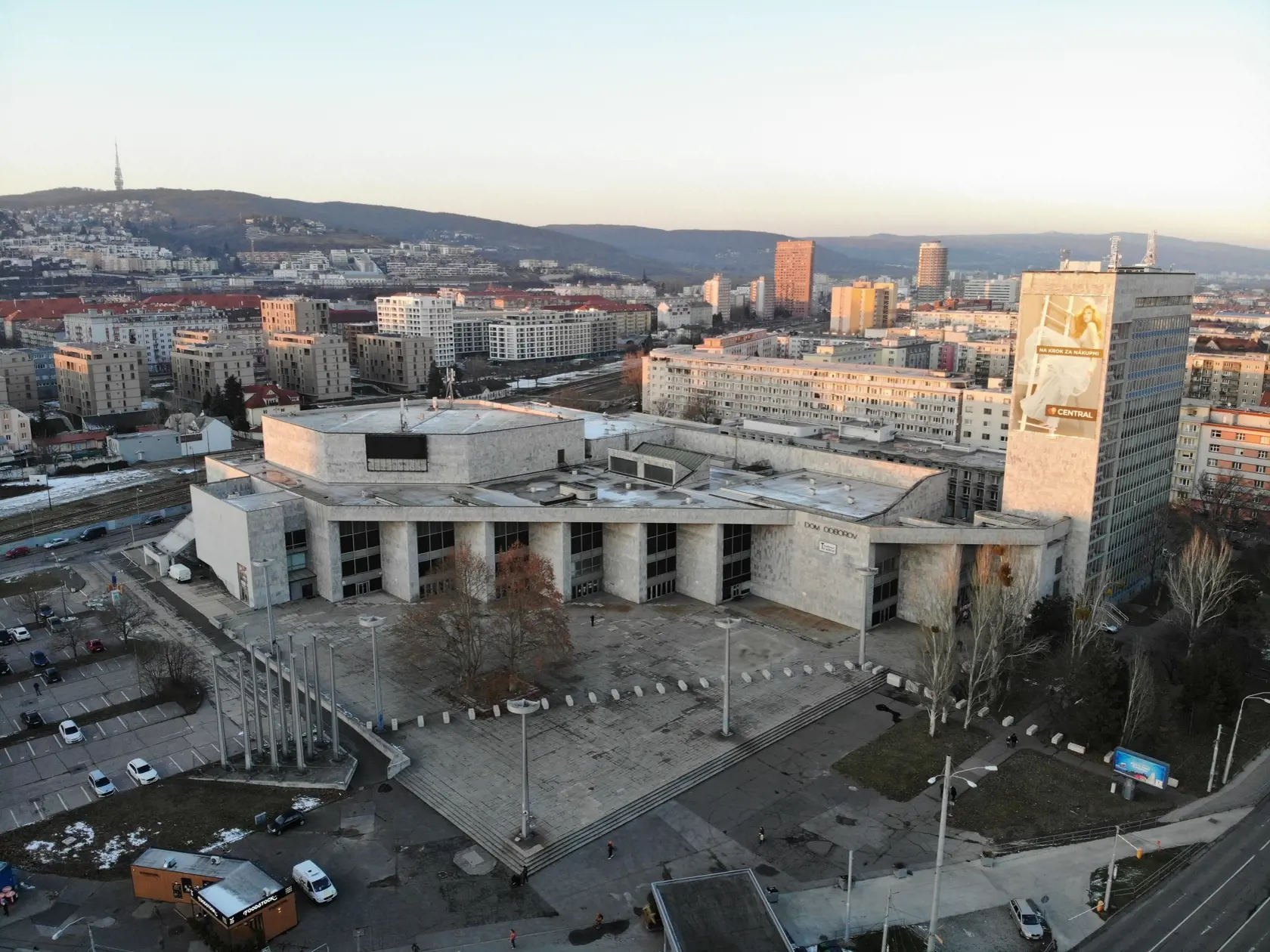 Dom odborov Istropolis
