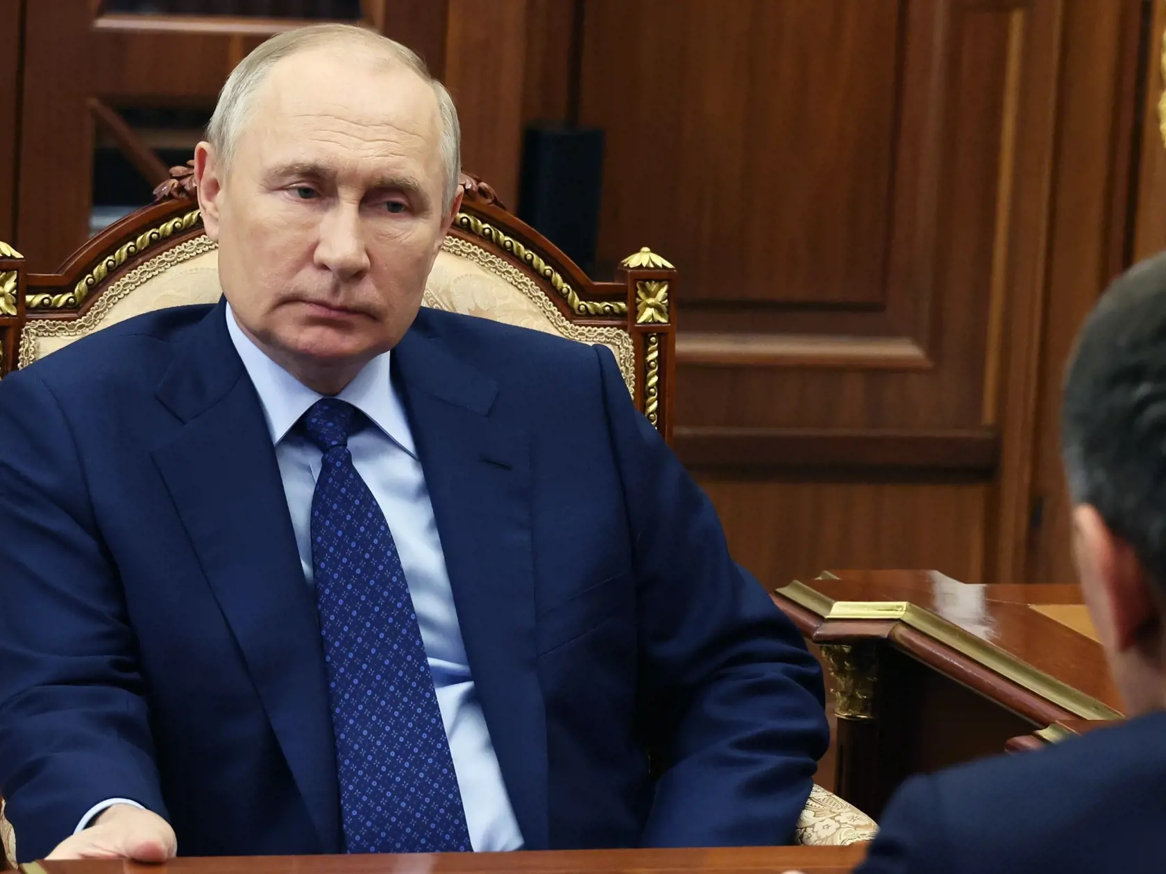 Izraelský premiér Benjamin Netanjahu v nedeľu v rozhovore s ruským prezidentom Vladimirom Putinom tlmočil "nespokojnosť" svojej krajiny v súvislosti s hlasovaním Ruska v prospech rezolúcie Bezpečnostnej rady OSN vyzývajúcej na prímerie v Pásme Gazy.