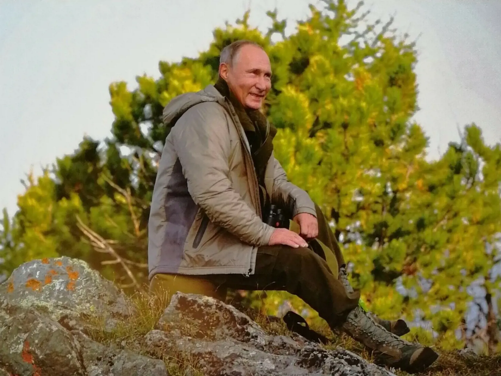 Milý a usmievavý. Takto sa prezentuje Putin vo svojom kalendári.