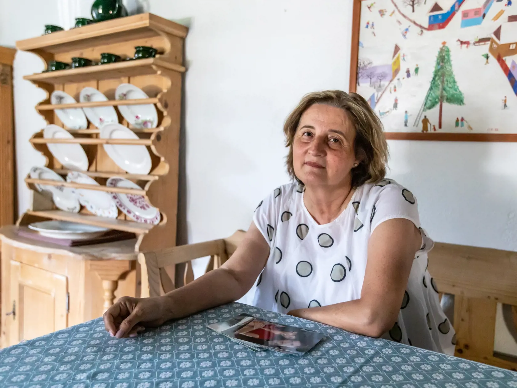 Na snímke je Beáta Krivočenko, vdova po zosnulom advokátovi, ktorý zomrel vo väzbe na COVID-19.
