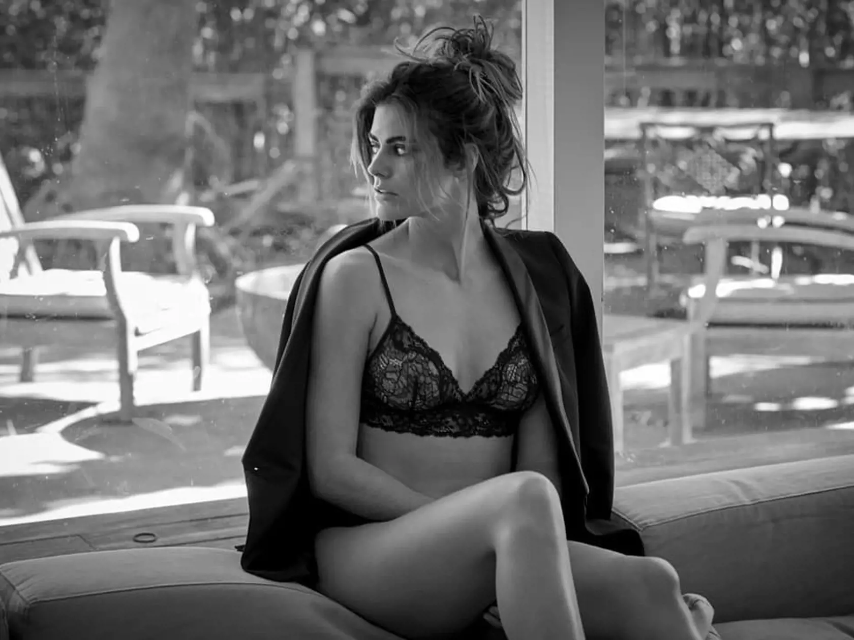 Modelka Alyson Le Borges (35) je ženským stelesnením jej slávneho dedka, francúzskeho hereca Alaina Delona.