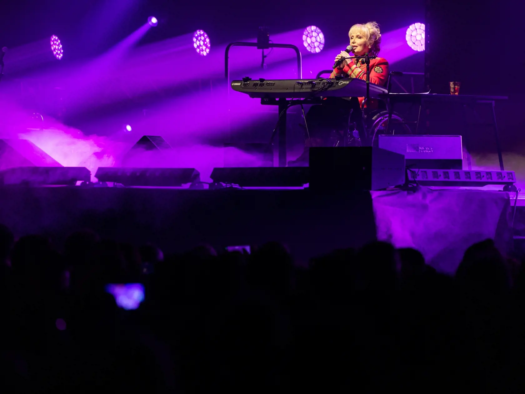 Vlaňajší vianočný koncert Mariky Gombitovej v Bratislave. Na snímke Marika Gombitová.