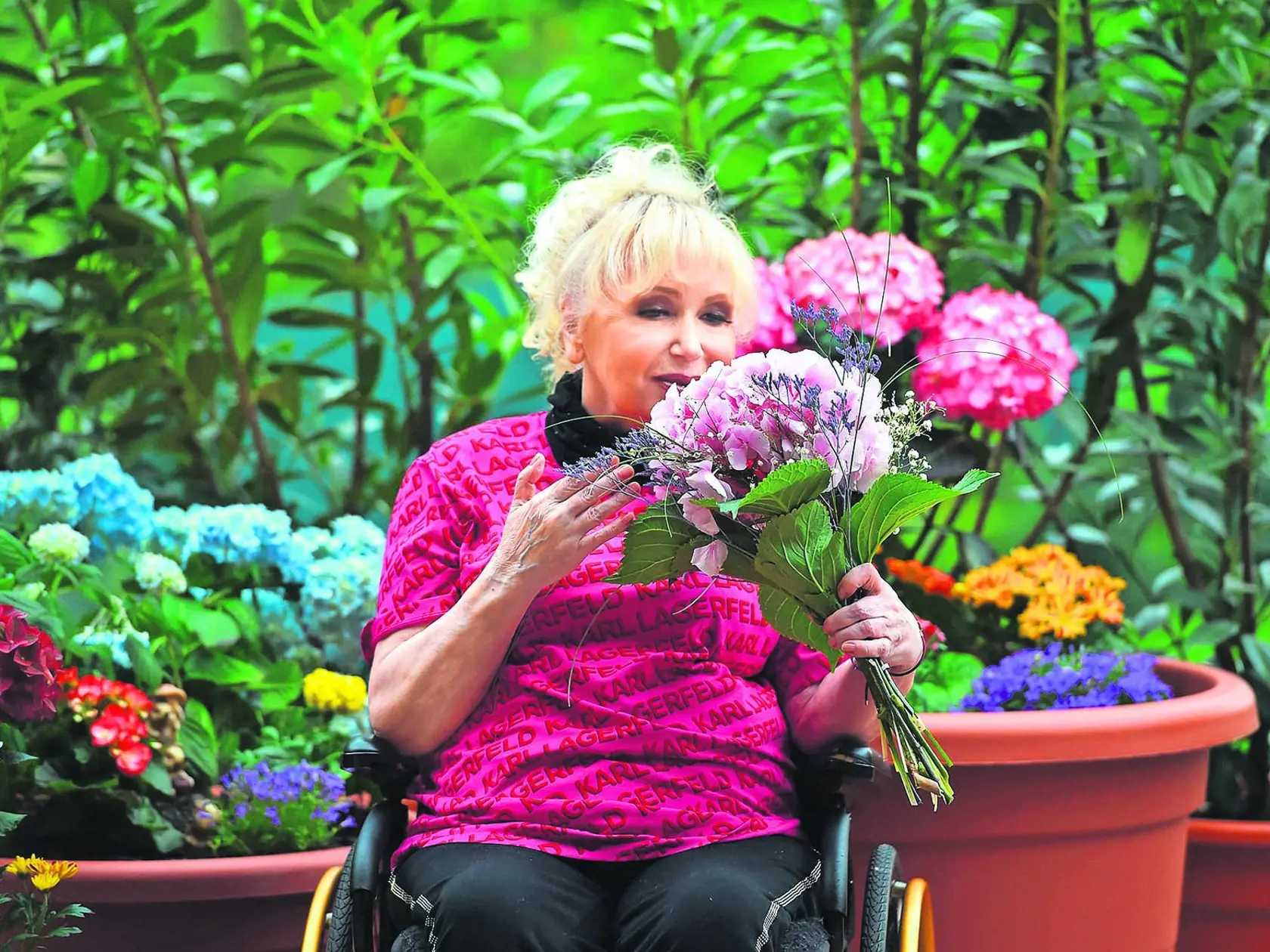 Marika Gombitová v štýlovom tričku od známeho návrhára Karla Lagerfelda.