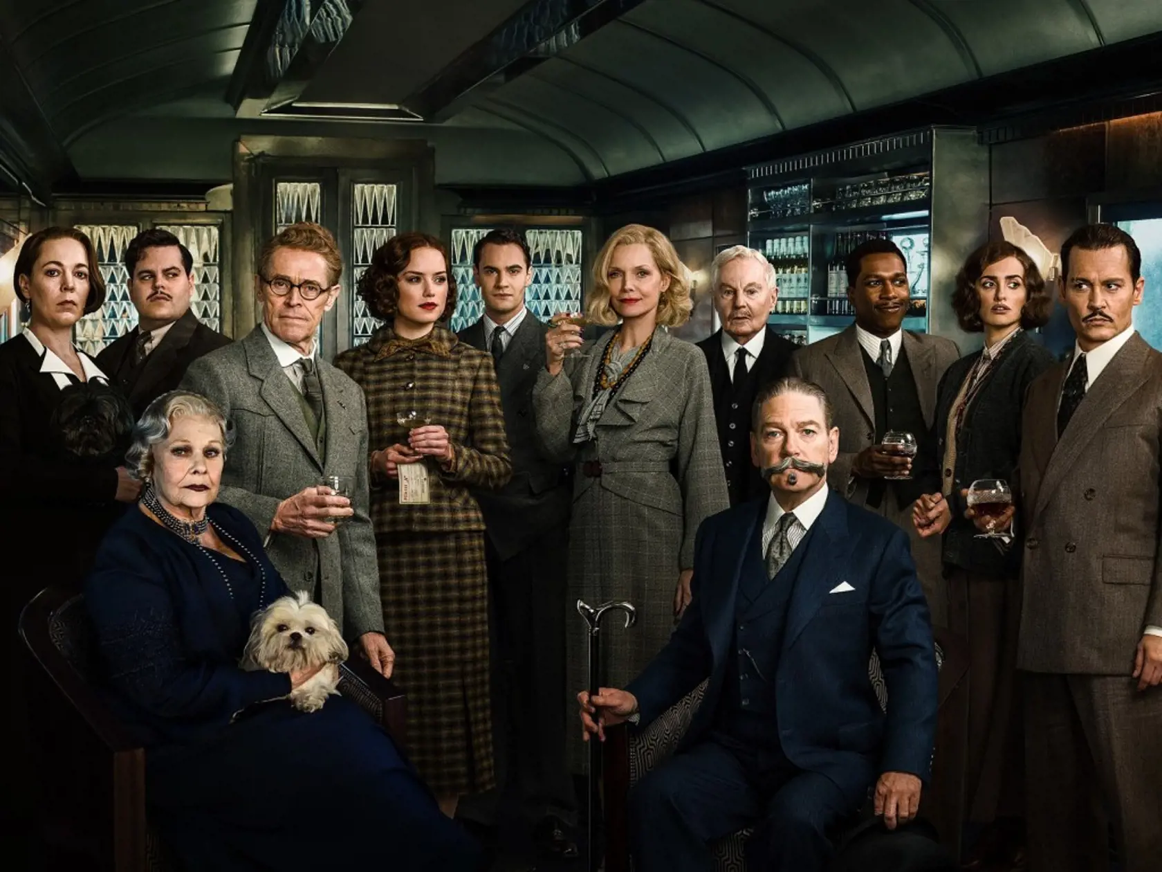 Posledný: Najnovší Orient Expres je plný známych tvárí. Zahrali si v ňom aj M z Jamesa Bonda, Judi Denchová, Penélope Cruzová, Willem Dafoe či Johnny Depp. Poirota stvárnil Kenneth Branagh, ktorý film aj režíroval.