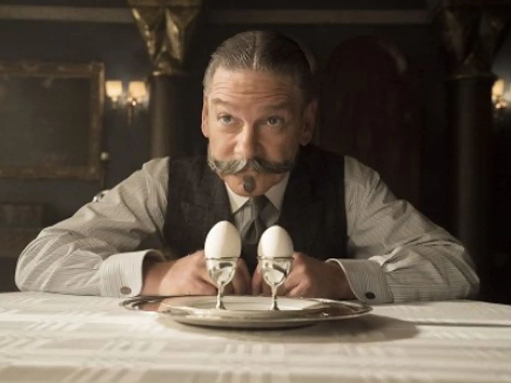 Kenneth Branagh ako Hercule Poirot