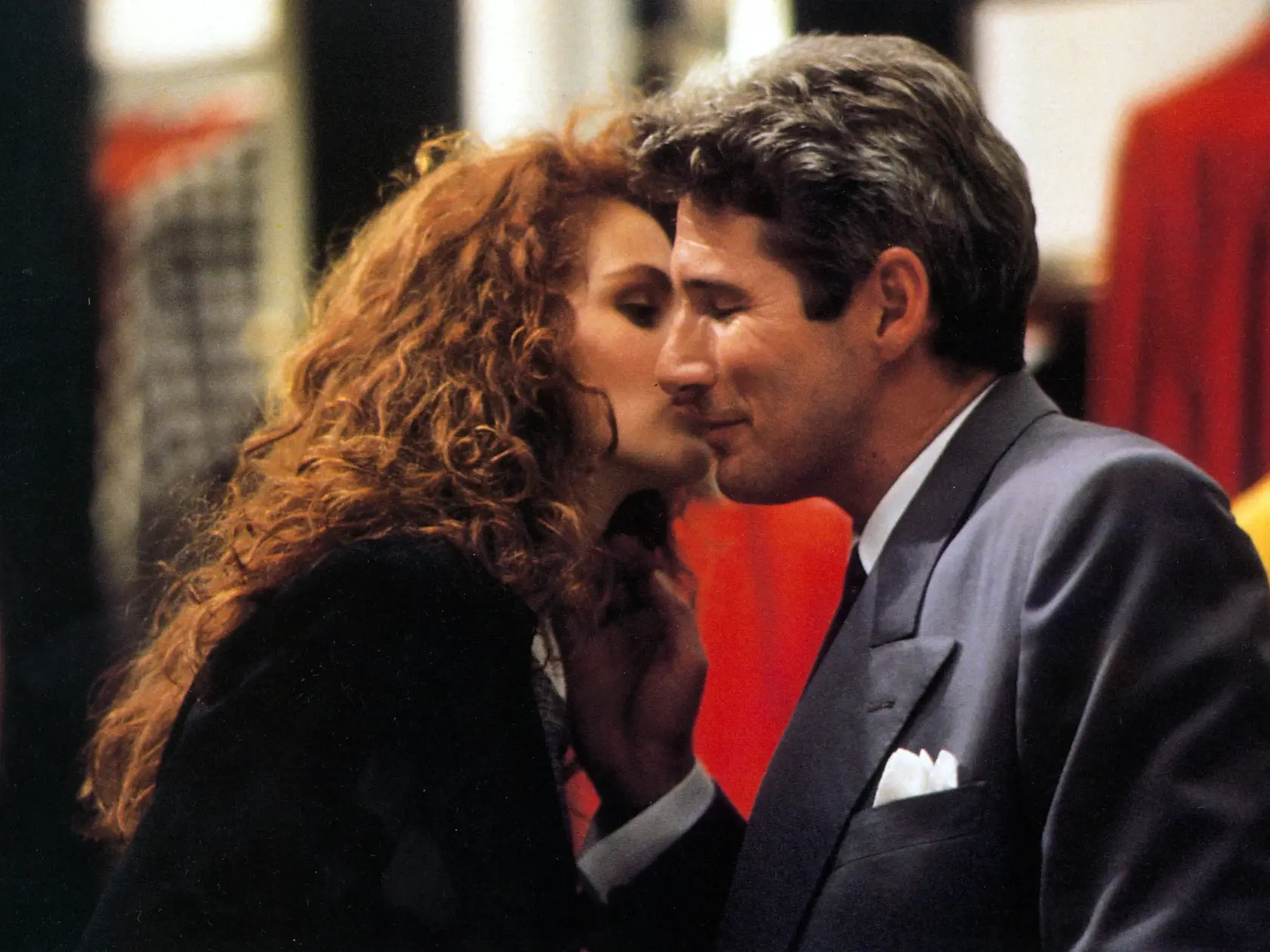 Richard Gere sa stal vďaka tomuto filmu sexsymbol a Julia Roberts nezabudnuteľnou hviezdou.