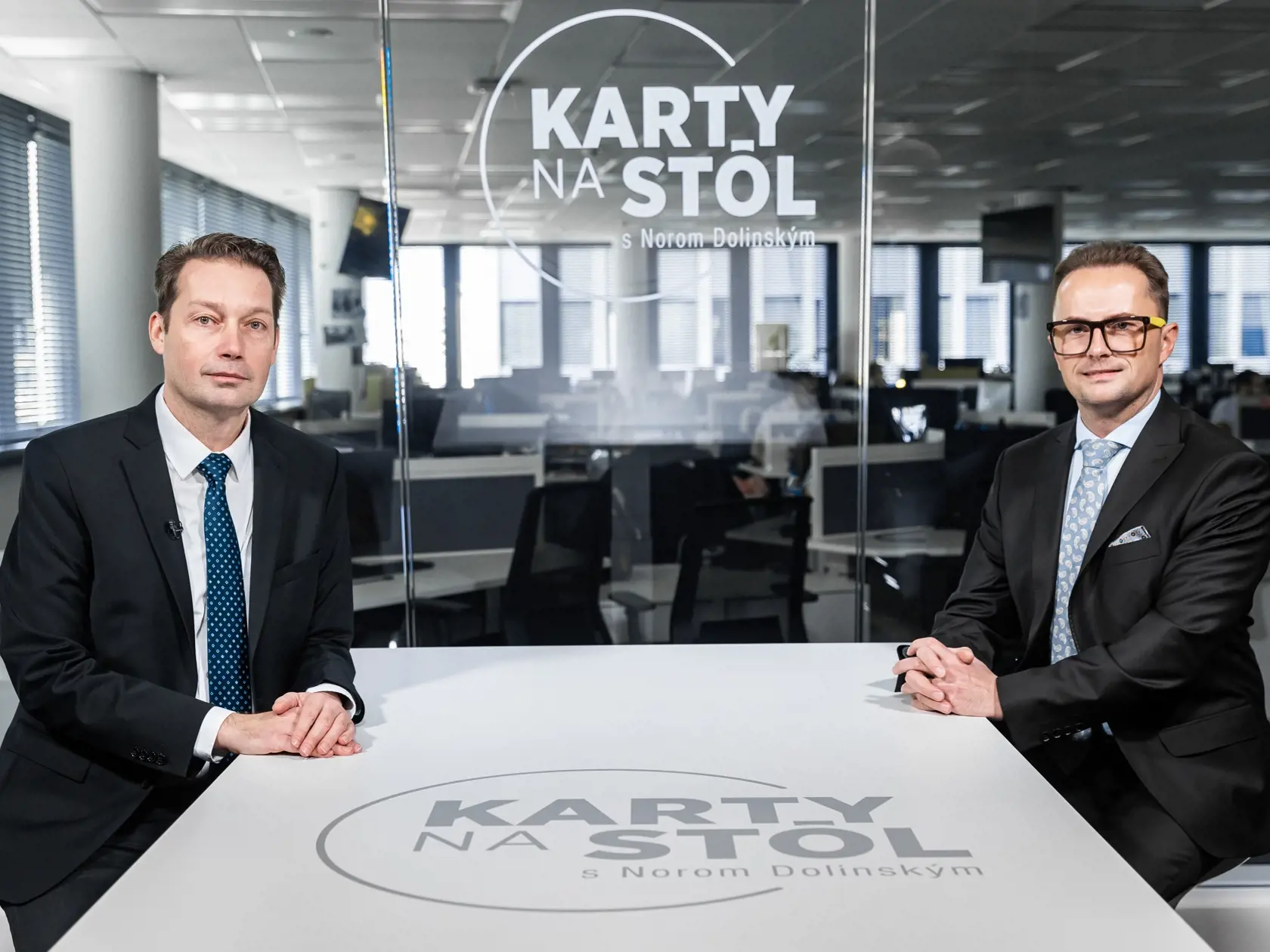 Diskusná relácia "Karty na stôl", ktorej hosťom bol Miroslav Řádek.