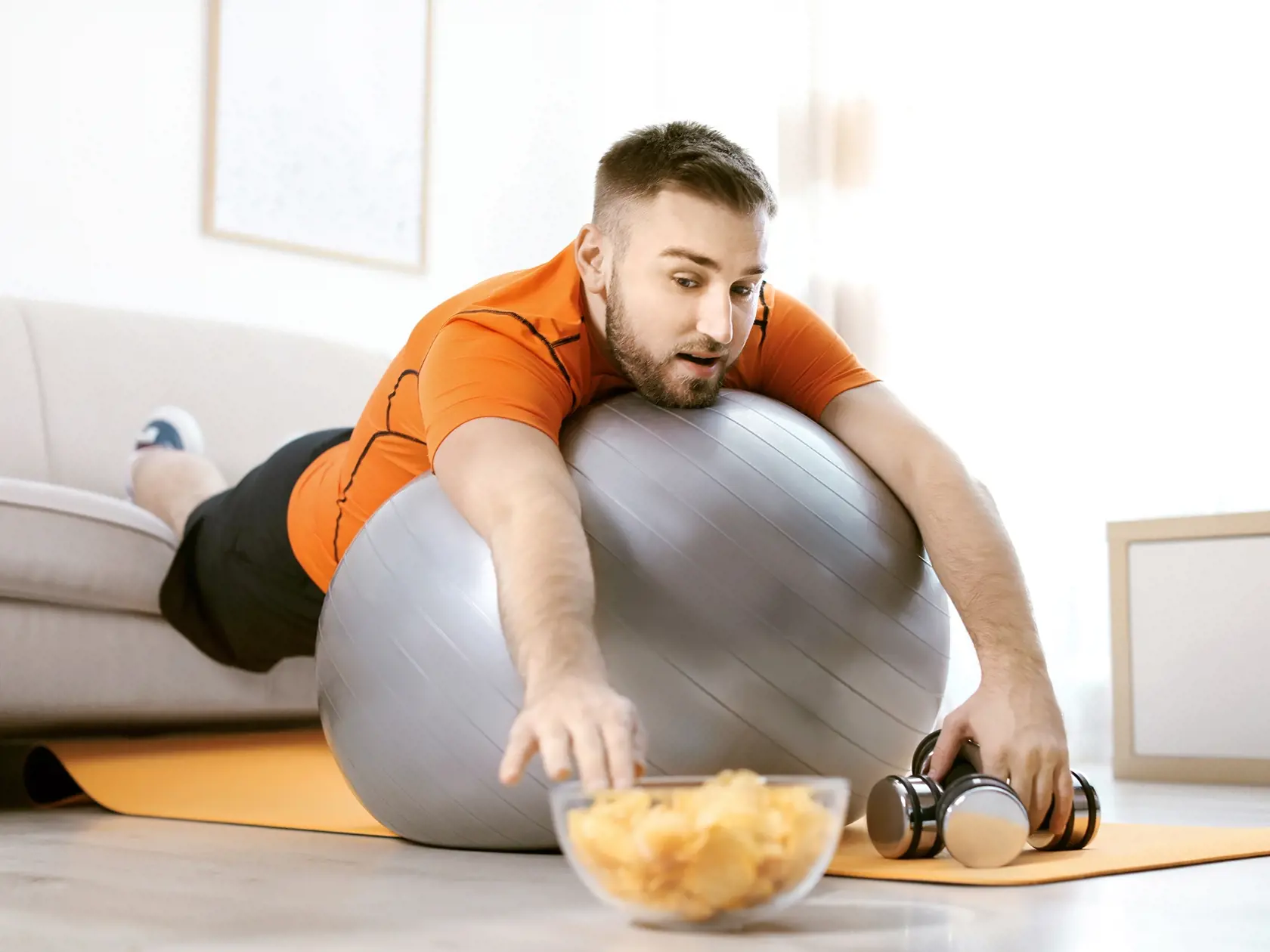 Cholesterol vám môže stúpať aj bez nezdravej stravy. Stačí, že sa málo hýbete.