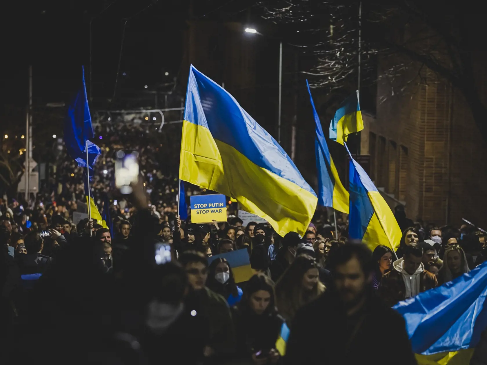 Iniciatíva Mier Ukrajine zorganizovala v deňa napadnutia Ukrajiny armádou Ruskej federácie Sviečkový pochod za mier na Ukrajine.