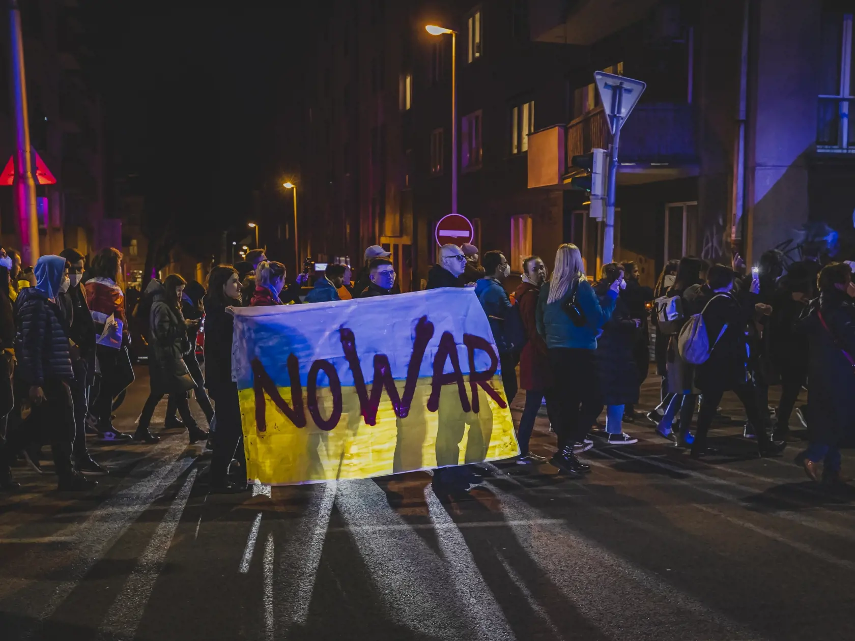Iniciatíva Mier Ukrajine zorganizovala v deňa napadnutia Ukrajiny armádou Ruskej federácie Sviečkový pochod za mier na Ukrajine.
