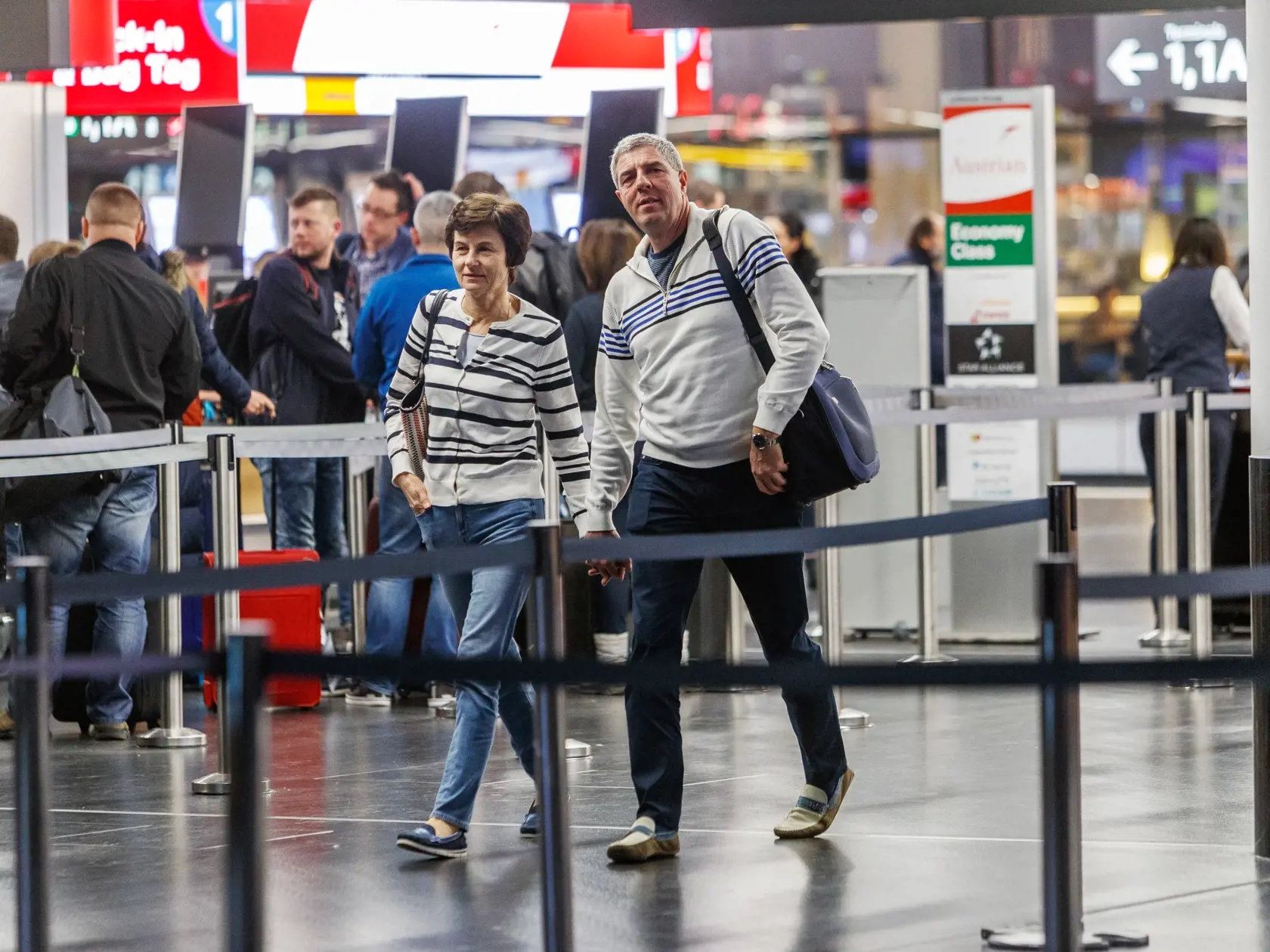 Podpredseda Národnej rady a predseda strany MOST-HÍD Béla Bugár odcestoval spoločne s manželkou Gabrielou na dovolenku na Maledivy.