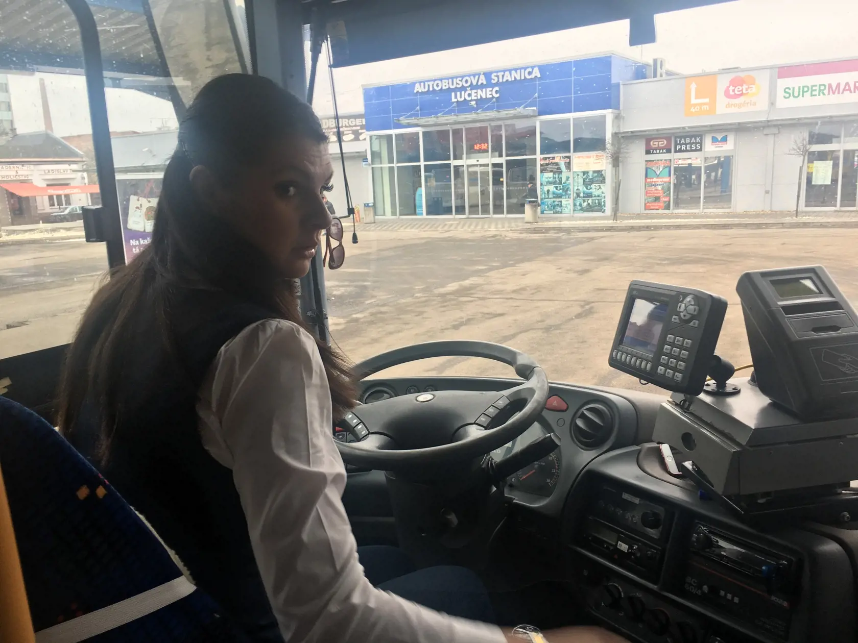 Michaela vstáva každé ráno pred pol treťou a najazdí denne 250 kilometrov.