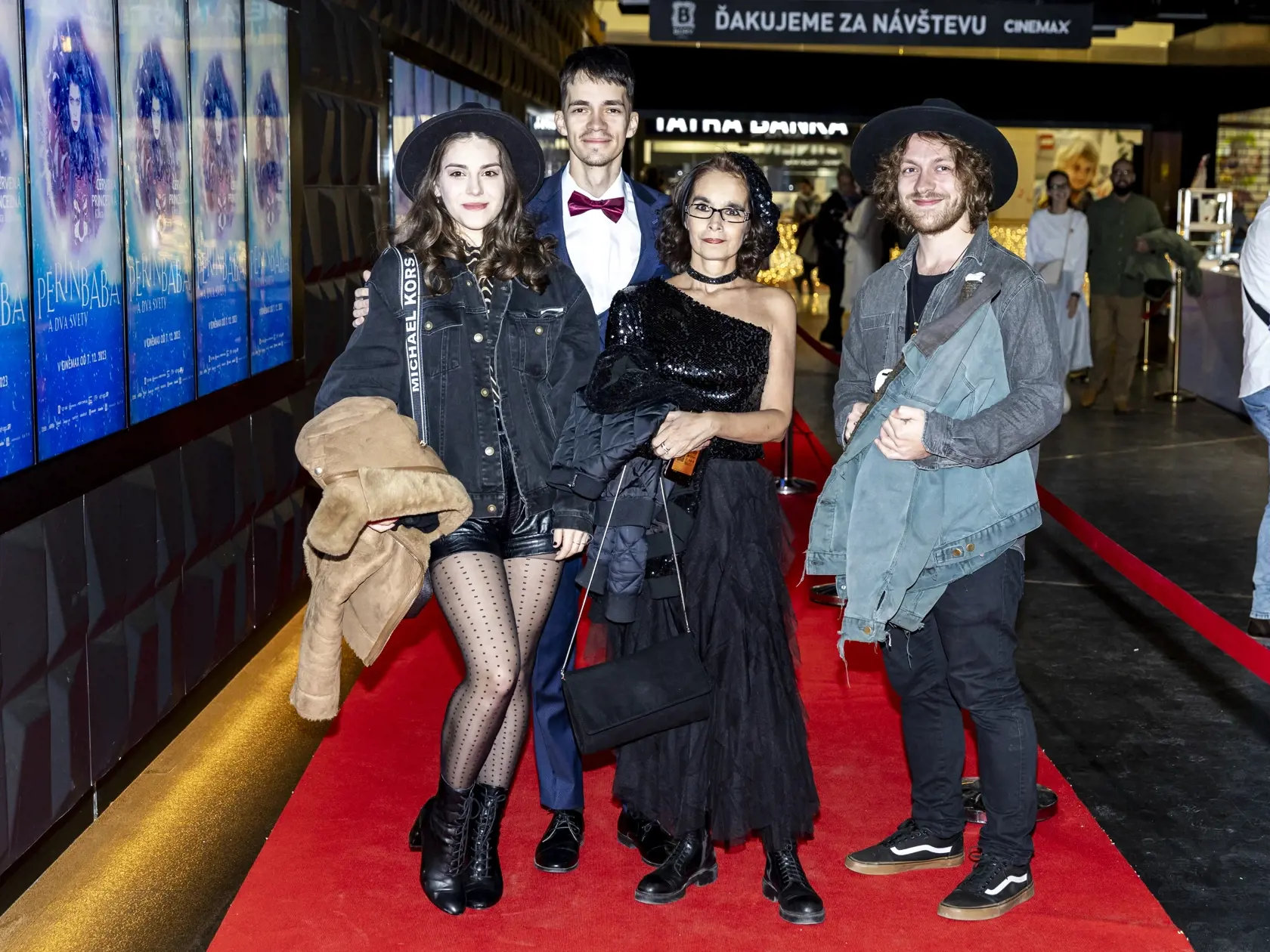 Premiéra filmu Perinbaba a Dva svety. Na snímke je Lukáš Frlajs. 