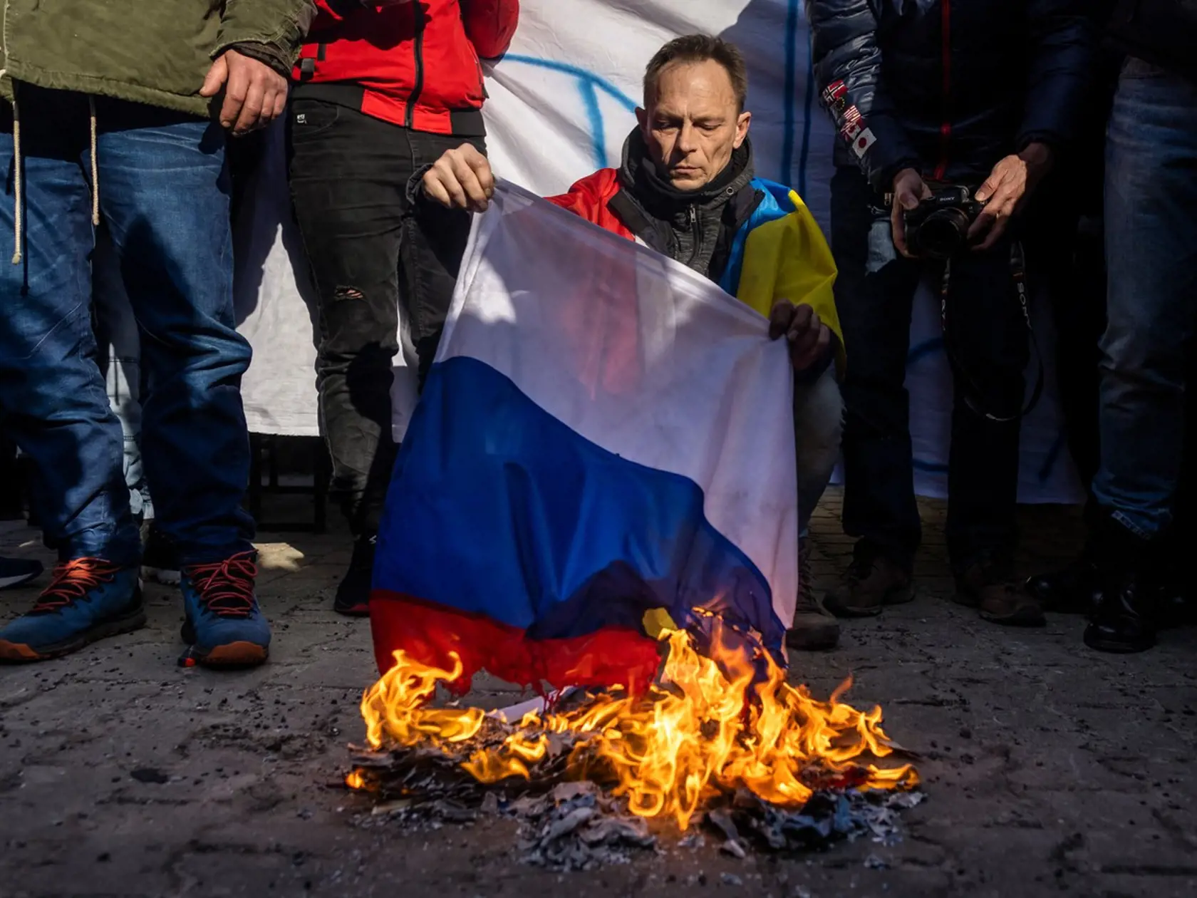 Protesty proti ruskej invázii na Ukrajinu