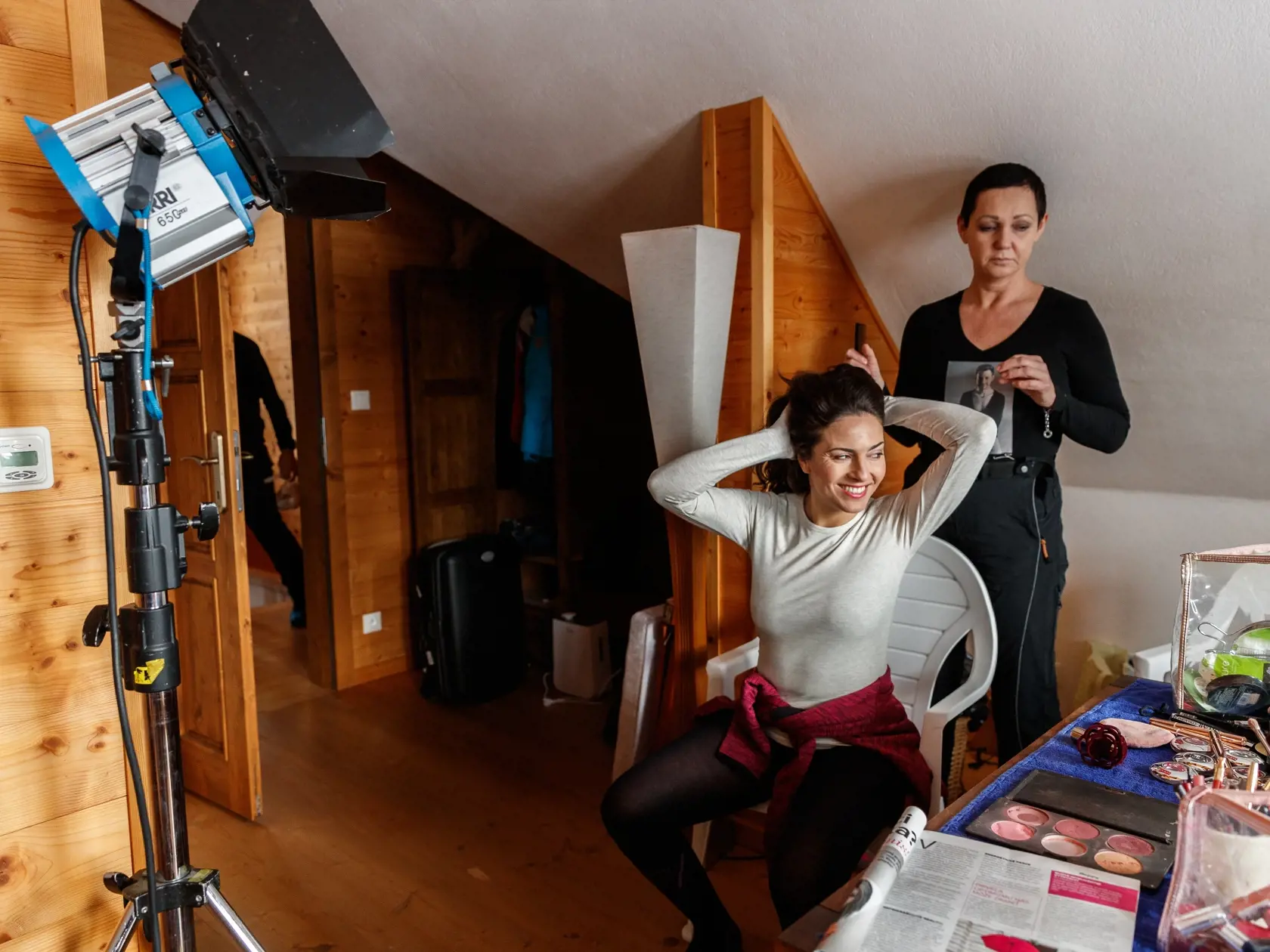Na snímke herečka Lucia Siposová počas natáčania špeciálneho Vianočného dielu televízneho seriálu z produkcie TV JOJ, Prázdniny.