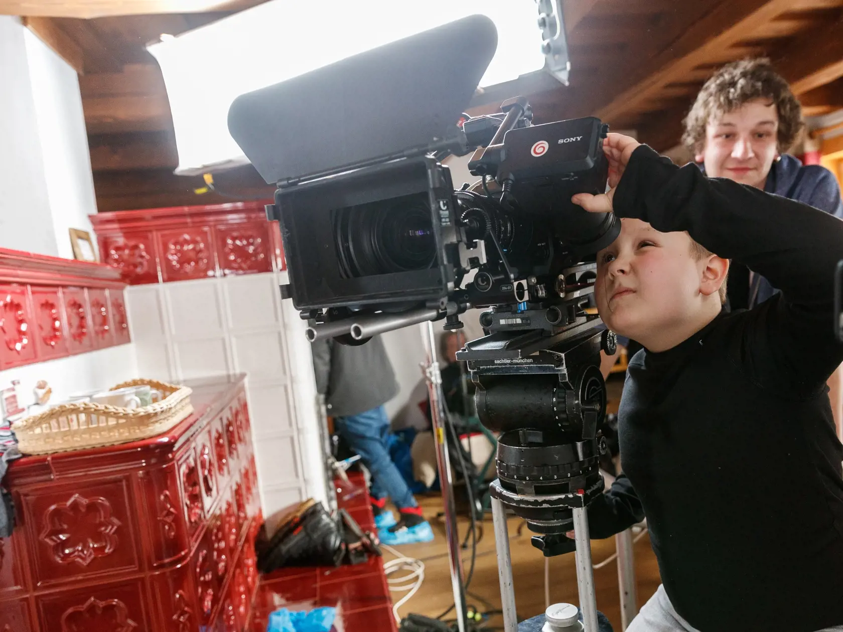 Na snímke detský herec Samko počas natáčania špeciálneho Vianočného dielu televízneho seriálu z produkcie TV JOJ, Prázdniny.