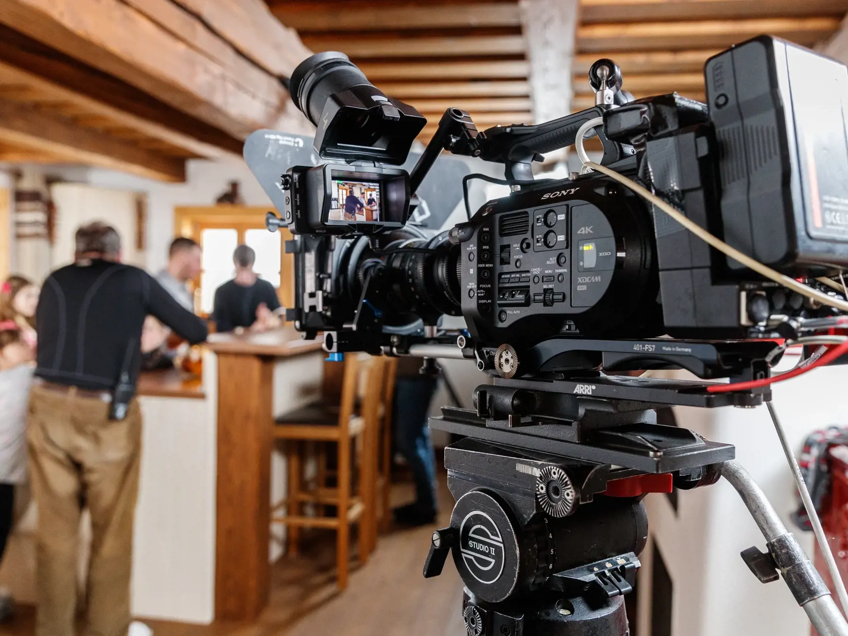 Na snímke zákulisie počas natáčania špeciálneho Vianočného dielu televízneho seriálu z produkcie TV JOJ, Prázdniny.