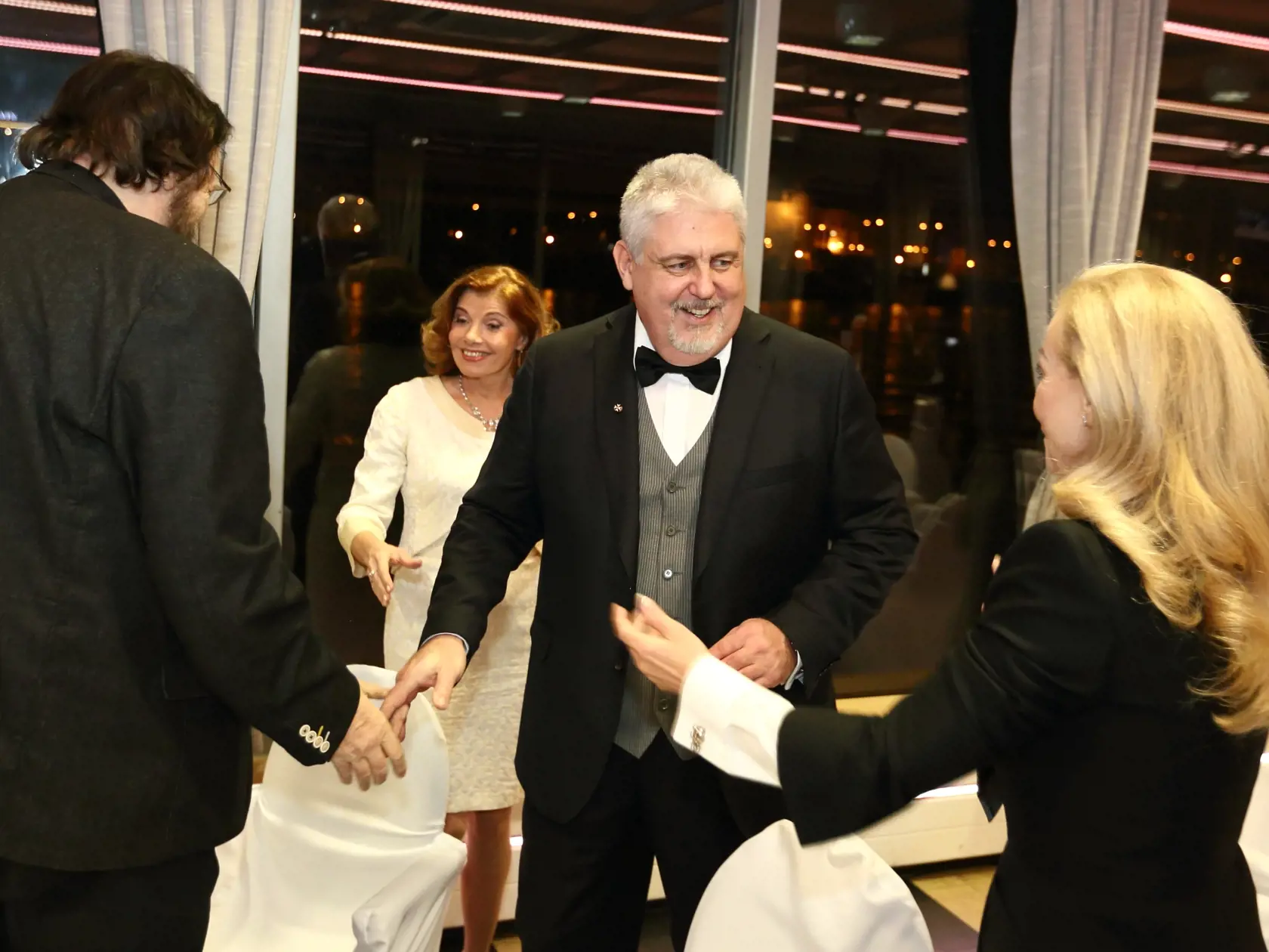 Na snímke narodeniny, 60 rokov Oliver Andrásy, na lodi v Petržalke.