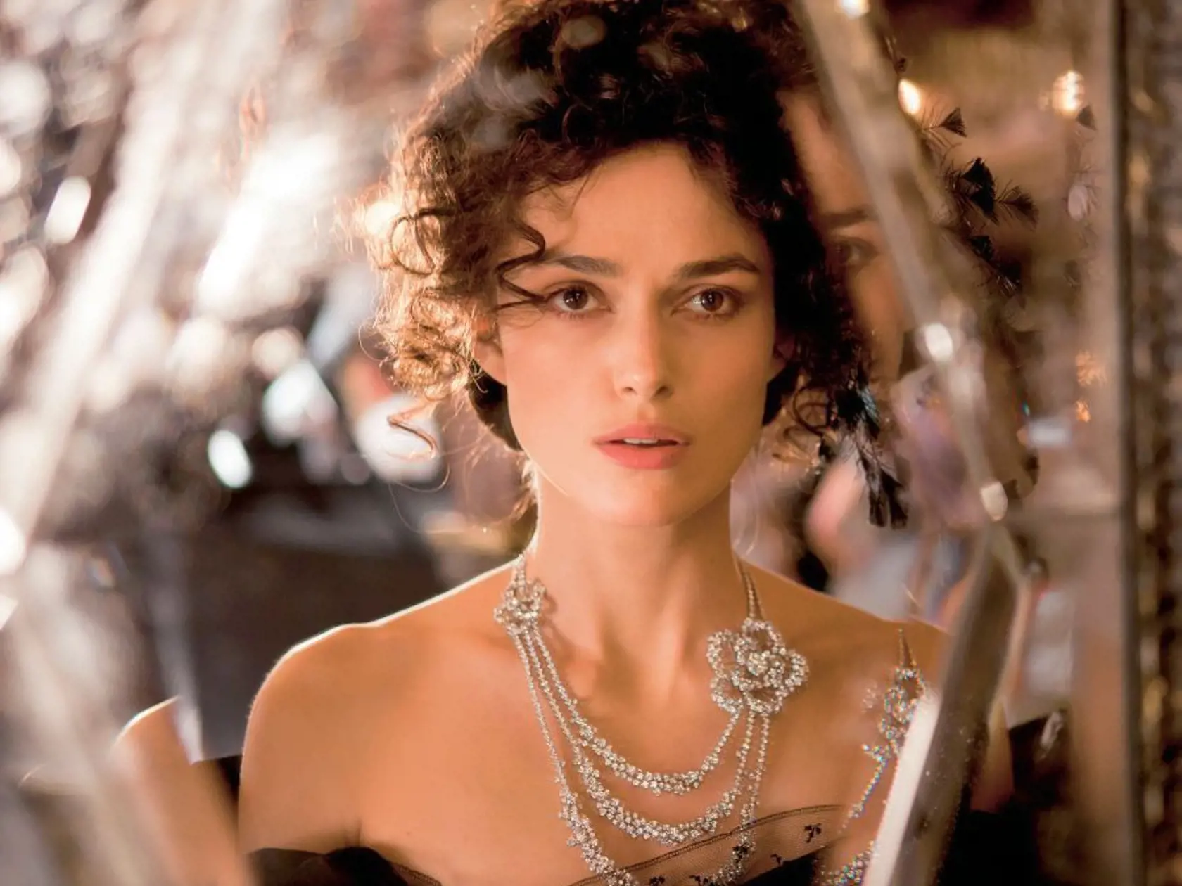 Keira Knightley je pre Rusov vraj príliš kostnatá na to, aby hrala Annu Kareninu.