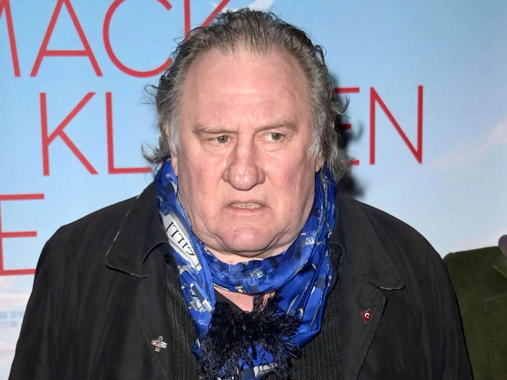Takto dnes vyzerá francúzsky herec Gérard Depardieu. Má 74  rokov a výraznú nadváhu.