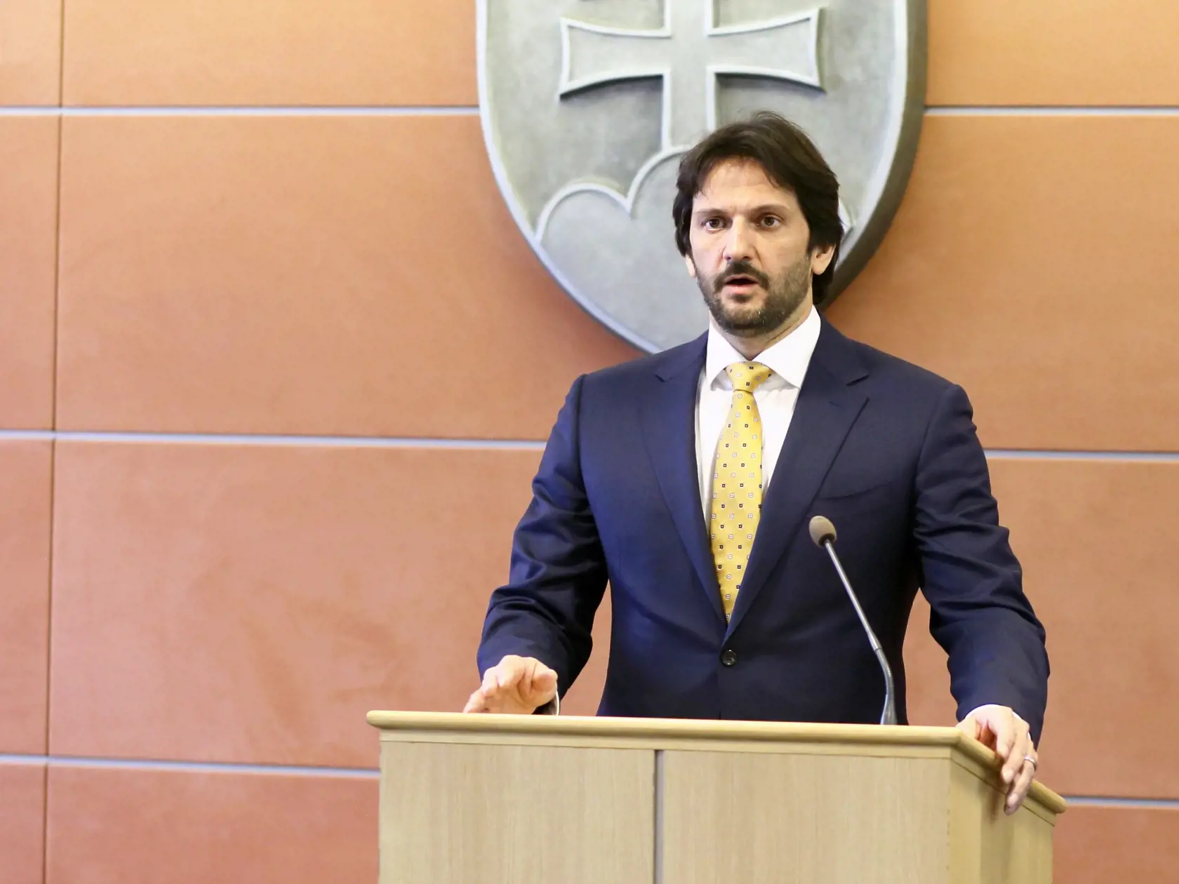Na snímke minister vnútra Robert Kaliňák, strana SMER SE? ktorý oznamuje novinárom svoju demisiu.