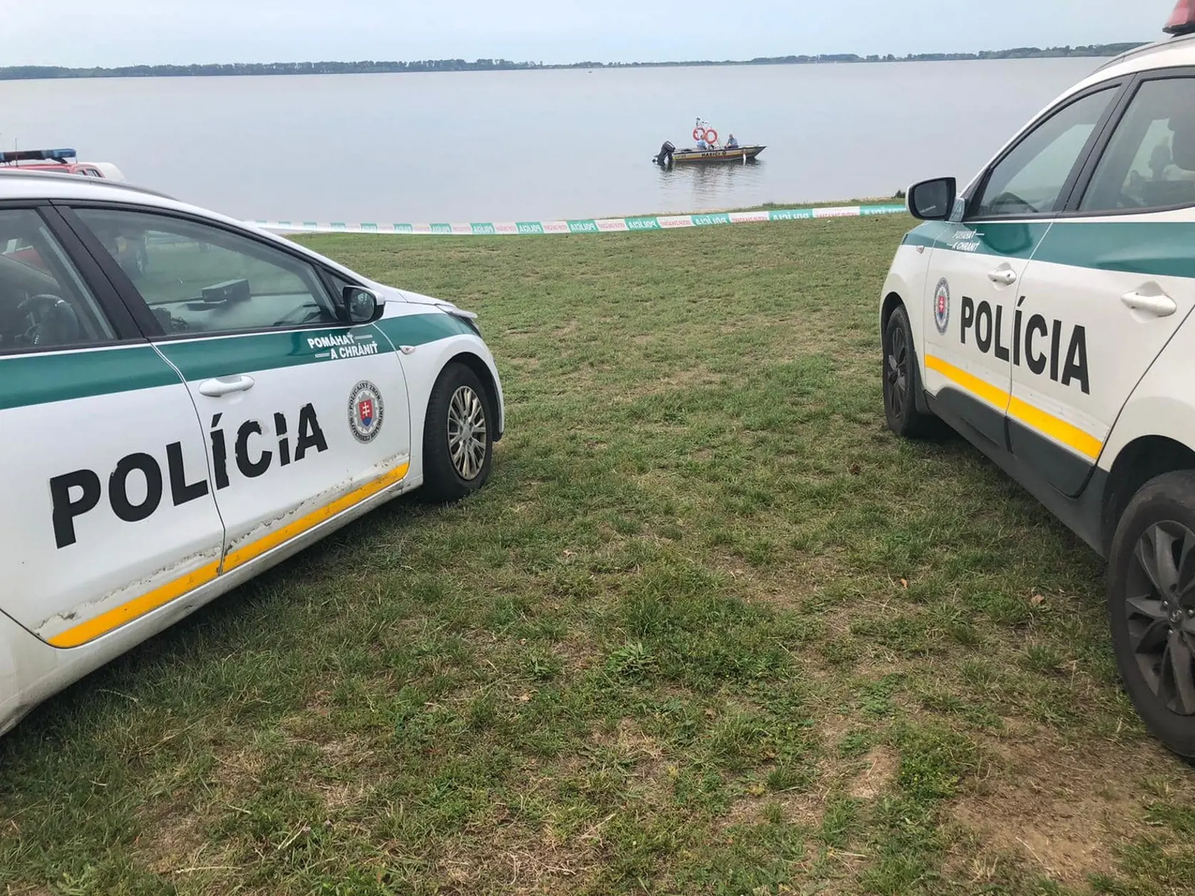 Telá dvoch 20-ročných mladíkov hľadala polícia celú noc.