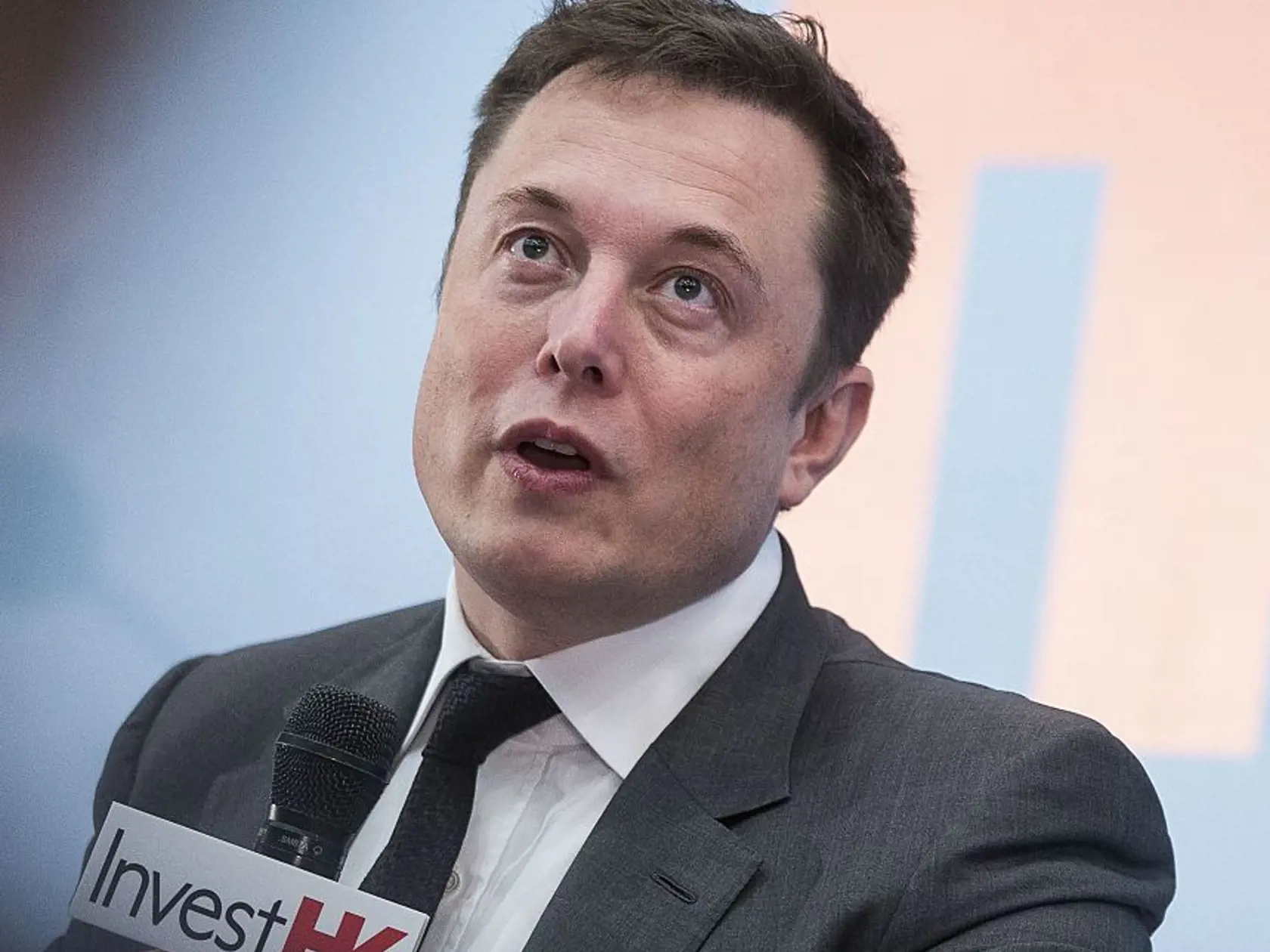 Elon Musk poslal do vesmíru svoje auto.