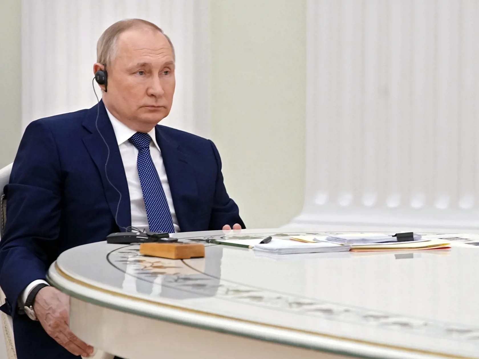 Vladimir Putin sa narodil v deň lásky a bezpečia, pod vplyvom impulzov Saturn-Slnko-Pluto. Táto energia prináša podľa veštkyne obavy o bezpečnosť.